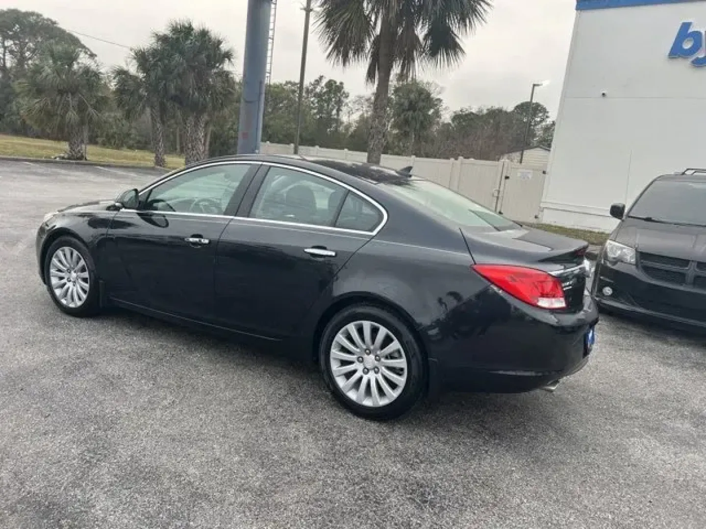 2012 Buick Regal (2G4GT5GV9C9) with an Other engine, AUTOMATIC transmission, located at 8829 US Hwy 19, Port Richey, FL, 34668, (727) 264-1107, 28.285917, -82.717346 - IIHS Top Safety Pick. Only 104,078 Miles! Delivers 29 Highway MPG and 18 City MPG! This Buick Regal boasts a Turbocharged Gas/Ethanol I4 2.0L/122 engine powering this Automatic transmission. WHEELS, 18 X 8 (45.7 CM X 20.3 CM) 13-SPOKE PAINTED ALLOY (STD), TRANSMISSION, 6-SPEED AUTOMATIC, ELECTRONICA - Photo#2