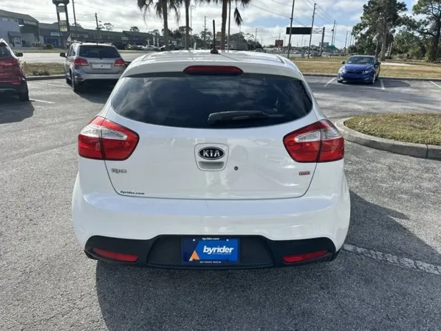 2013 Kia Rio (KNADM5A39D6) with an Other engine, AUTOMATIC transmission, located at 8829 US Hwy 19, Port Richey, FL, 34668, (727) 264-1107, 28.285917, -82.717346 - Only 124,430 Miles! Delivers 36 Highway MPG and 28 City MPG! This Kia Rio boasts a Gas I4 1.6L/97 engine powering this Automatic transmission. CLEAR WHITE, CARPETED FLOOR MATS, BLACK, SEAT TRIM.*This Kia Rio Comes Equipped with These Options *Woven Cloth Seat Trim, Vehicle stability management (VSM) - Photo#3