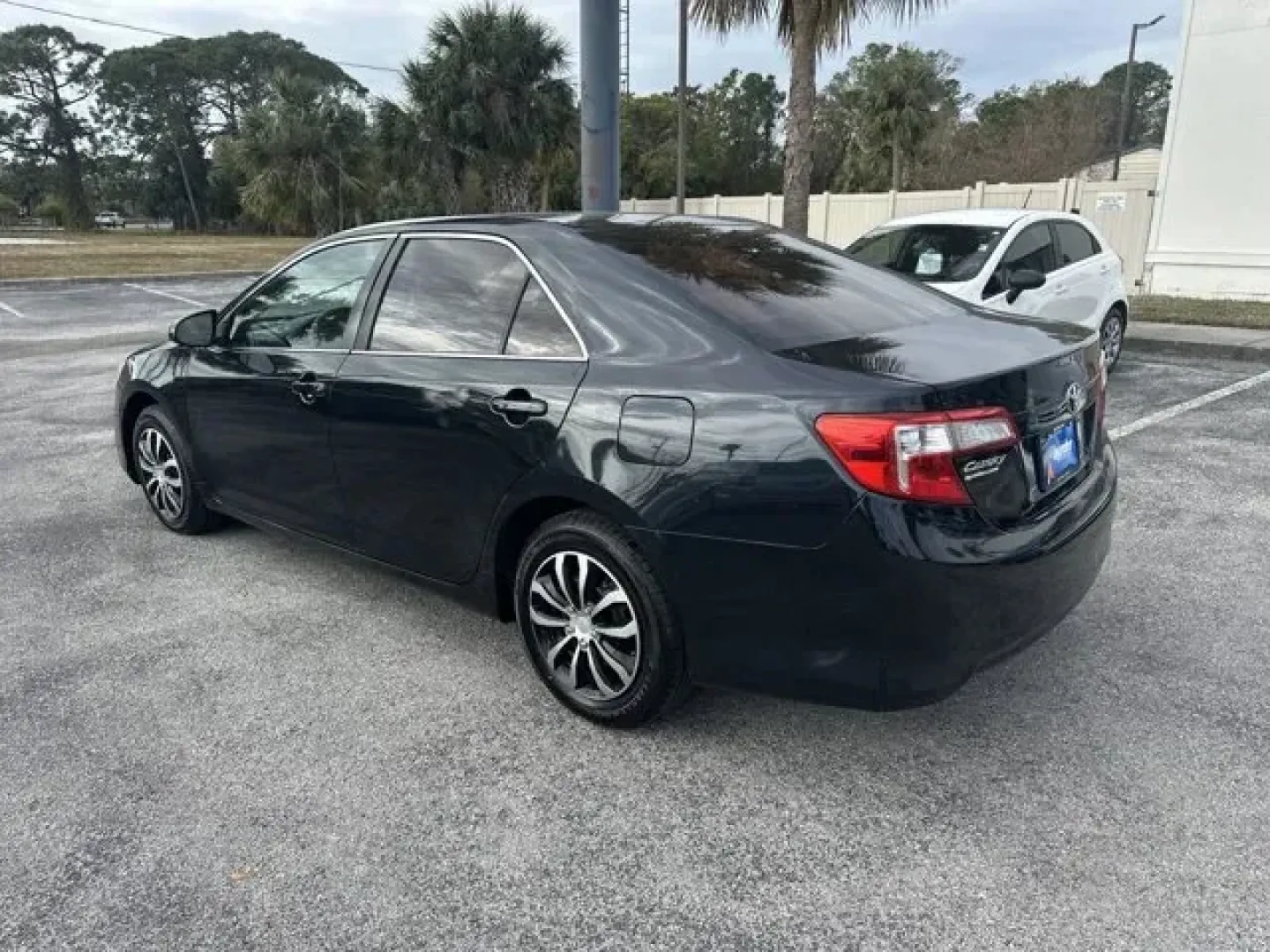 2012 Toyota Camry (4T1BF1FK6CU) with an Other engine, AUTOMATIC transmission, located at 8829 US Hwy 19, Port Richey, FL, 34668, (727) 264-1107, 28.285917, -82.717346 - KBB.com 10 Best Sedans Under $25,000. Delivers 35 Highway MPG and 25 City MPG! This Toyota Camry delivers a Gas I4 2.5L/152 engine powering this Automatic transmission. Whiplash-lessening front seats, Vehicle stability control, Variable assist pwr rack and pinion steering.*This Toyota Camry Comes - Photo#3