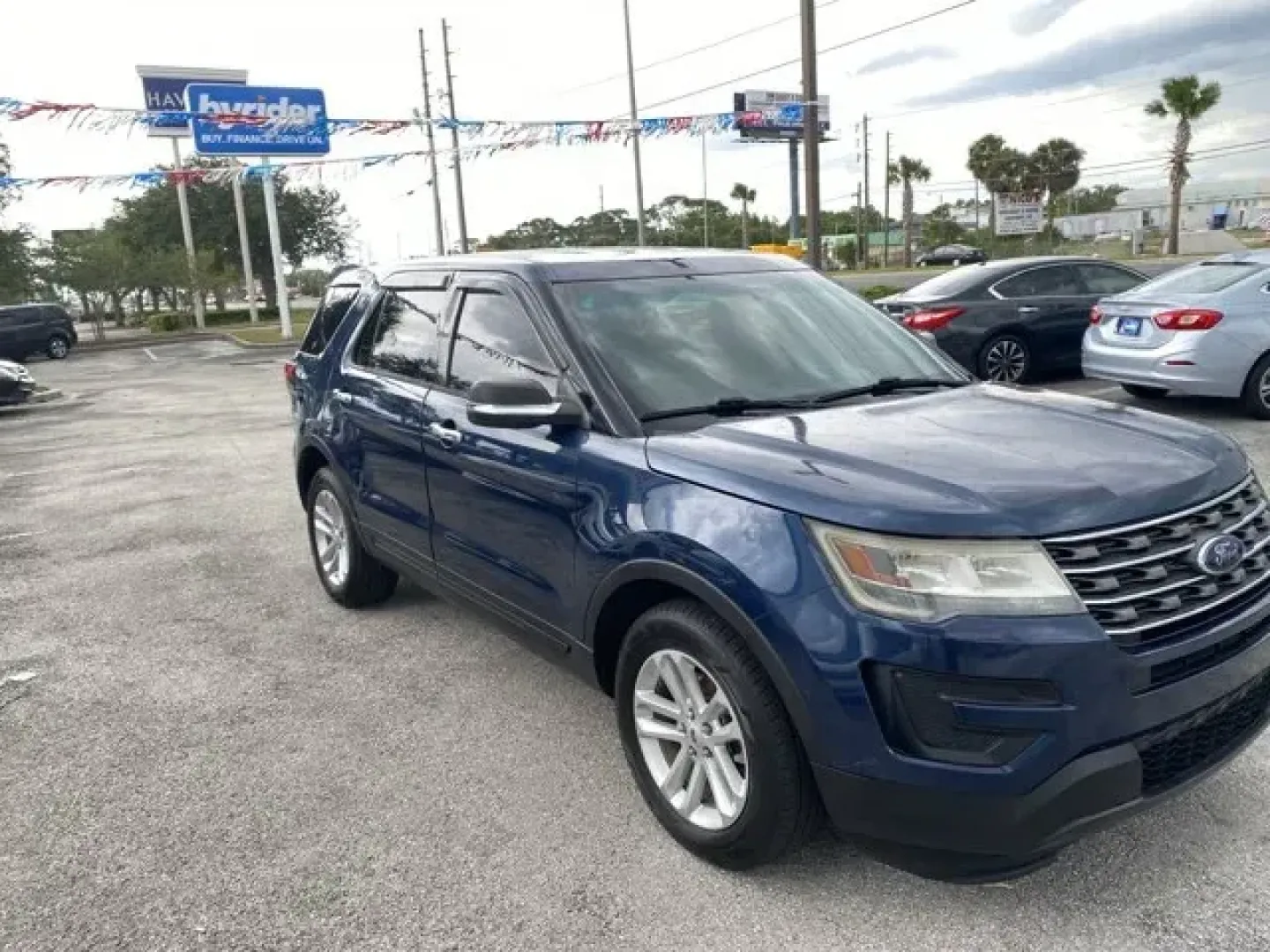 2016 Ford Explorer (1FM5K7B81GG) with an Other engine, AUTOMATIC transmission, located at 8829 US Hwy 19, Port Richey, FL, 34668, (727) 264-1107, 28.285917, -82.717346 - KBB.com 5-Year Cost to Own Awards. Delivers 24 Highway MPG and 17 City MPG! This Ford Explorer boasts a Regular Unleaded V-6 3.5 L/213 engine powering this Automatic transmission. Wheels: 18 Painted Aluminum, Trip Computer, Transmission: 6-Speed SelectShift Automatic.*This Ford Explorer Comes Equipp - Photo#2