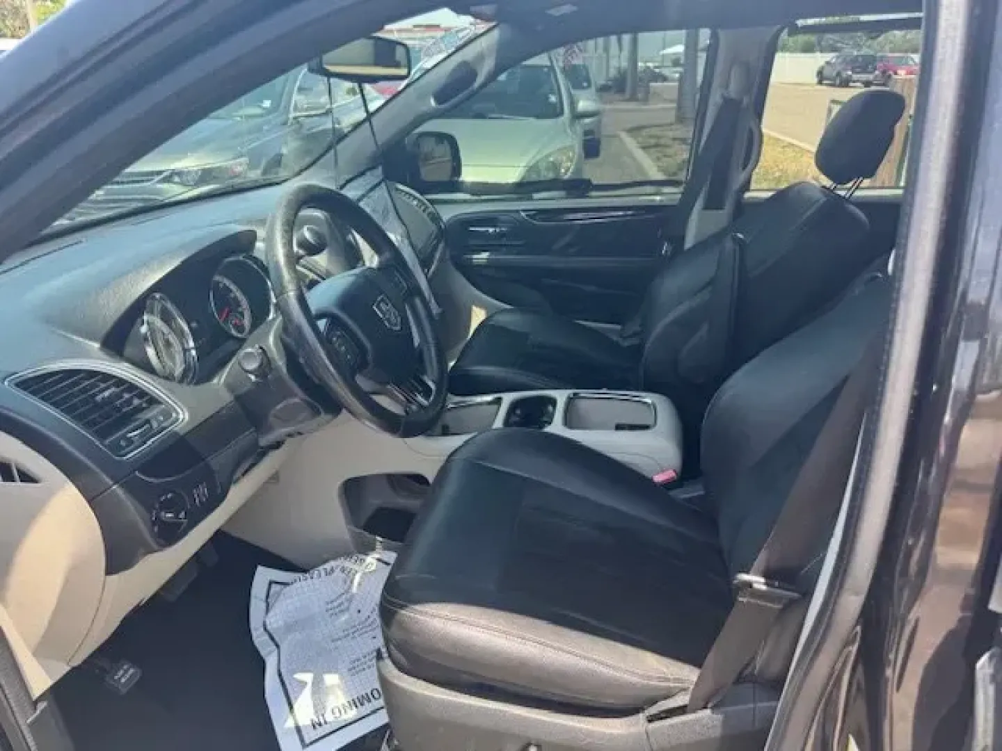 2017 Dodge Grand Caravan (2C4RDGCG9HR) with an Other engine, AUTOMATIC transmission, located at 7701 Park Blvd., Pinellas Park, FL, 33781, (727) 369-7777, 27.839552, -82.747284 - Boasts 25 Highway MPG and 17 City MPG! This Dodge Grand Caravan boasts a Regular Unleaded V-6 3.6 L/220 engine powering this Automatic transmission. WHEELS: 17 X 6.5 ALUMINUM GRANITE CRYSTAL (STD), TRANSMISSION: 6-SPEED AUTOMATIC 62TE (STD), RADIO: 130.*This Dodge Grand Caravan Comes Equipped with T - Photo#5
