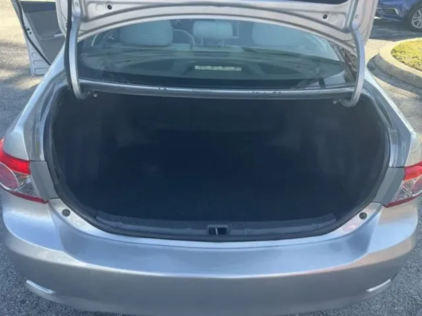 2013 Toyota Corolla (5YFBU4EE7DP) with an Other engine, AUTOMATIC transmission, located at 8829 US Hwy 19, Port Richey, FL, 34668, (727) 264-1107, 28.285917, -82.717346 - KBB.com 10 Best Used Compact Cars Under $10,000. Only 128,228 Miles! Scores 34 Highway MPG and 26 City MPG! This Toyota Corolla boasts a Gas I4 1.8L/110 engine powering this Automatic transmission. Torsion beam rear suspension, Tire Pressure Monitor System, Temporary spare tire.* This Toyota Corolla - Photo#5