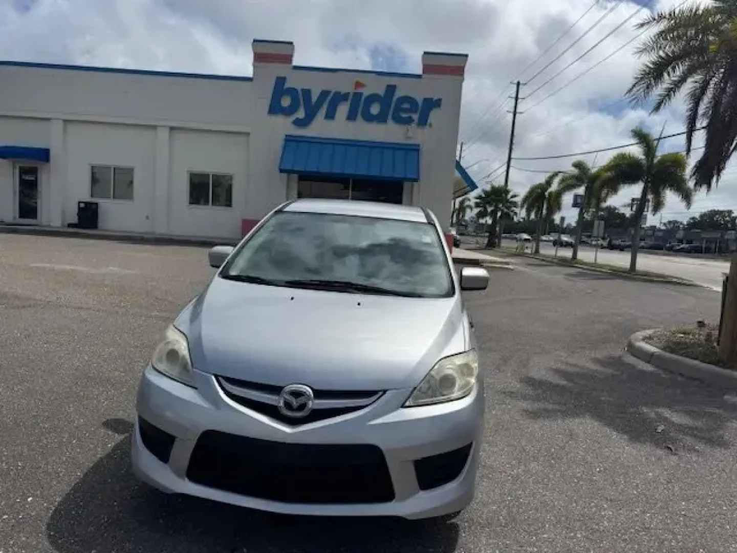 2009 Mazda Mazda5 (JM1CR293790) with an Other engine, AUTOMATIC transmission, located at 7701 Park Blvd., Pinellas Park, FL, 33781, (727) 369-7777, 27.839552, -82.747284 - Only 97,643 Miles! Boasts 27 Highway MPG and 21 City MPG! This Mazda Mazda5 delivers a Gas I4 2.3L/138 engine powering this Automatic transmission. SUNLIGHT SILVER, BLACK, CLOTH SEAT TRIM, Warning lights -inc: air bags, battery charge, check engine, door ajar, high-beam, low fuel, oil pressure, park - Photo#2
