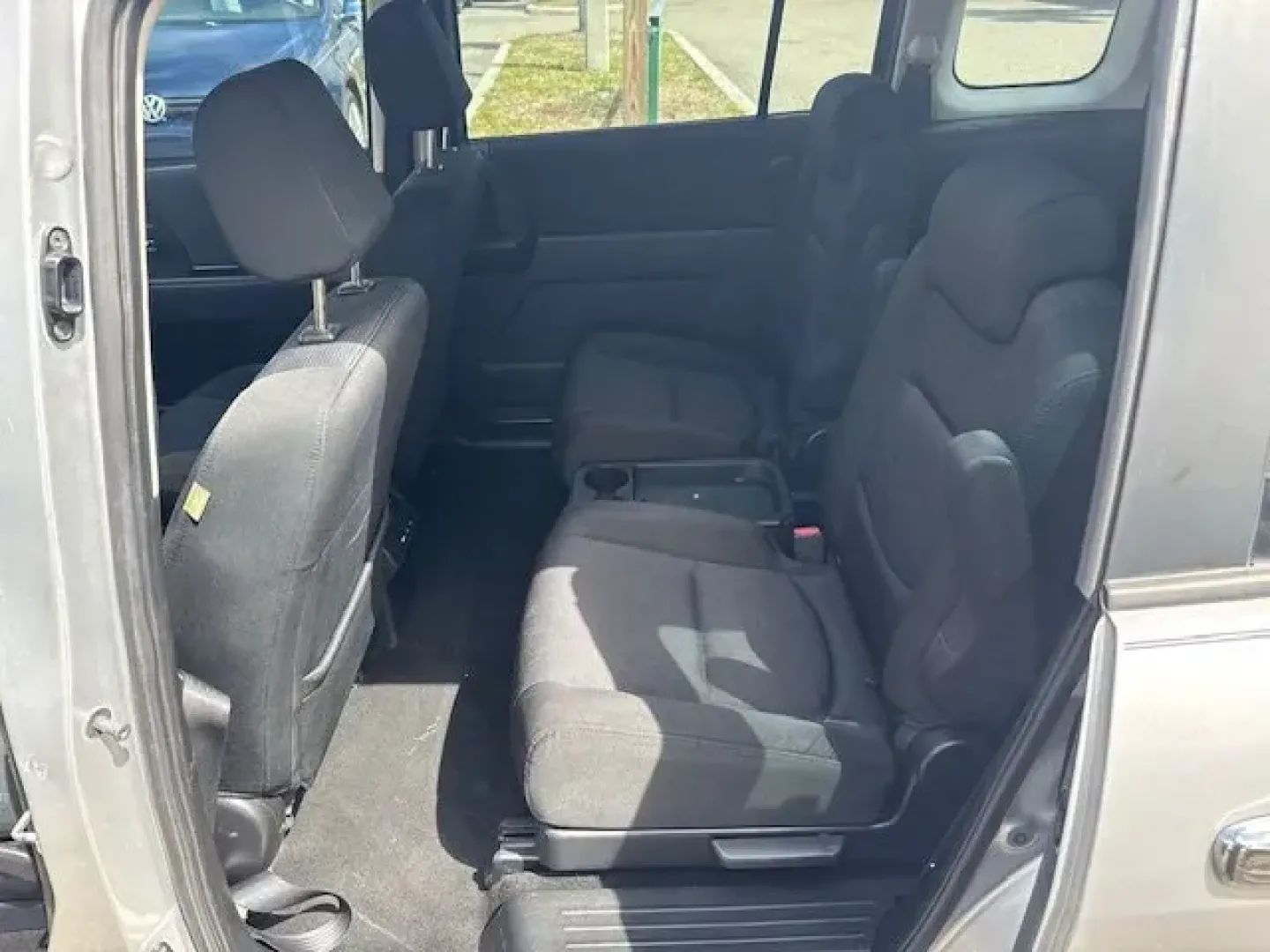 2009 Mazda Mazda5 (JM1CR293790) with an Other engine, AUTOMATIC transmission, located at 7701 Park Blvd., Pinellas Park, FL, 33781, (727) 369-7777, 27.839552, -82.747284 - Only 97,643 Miles! Boasts 27 Highway MPG and 21 City MPG! This Mazda Mazda5 delivers a Gas I4 2.3L/138 engine powering this Automatic transmission. SUNLIGHT SILVER, BLACK, CLOTH SEAT TRIM, Warning lights -inc: air bags, battery charge, check engine, door ajar, high-beam, low fuel, oil pressure, park - Photo#6