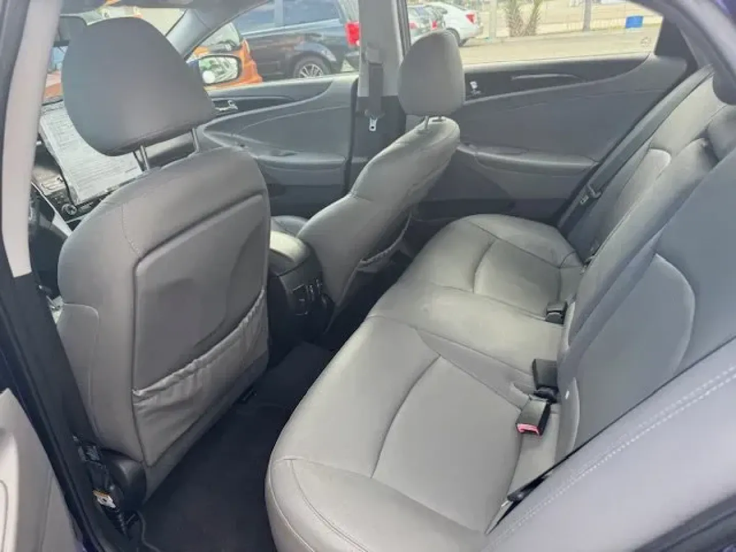 2011 Hyundai Sonata (5NPEC4AC3BH) with an Other engine, AUTOMATIC transmission, located at 7701 Park Blvd., Pinellas Park, FL, 33781, (727) 369-7777, 27.839552, -82.747284 - IIHS Top Safety Pick. Only 100,029 Miles! Scores 35 Highway MPG and 22 City MPG! This Hyundai Sonata boasts a Gas I4 2.4L/144 engine powering this Automatic transmission. SUNROOF WIND DEFLECTOR, NAVIGATION PKG 5 -inc: touch screen navigation system w/CD/MP3 player, rear back-up camera, (9) Infinity - Photo#6