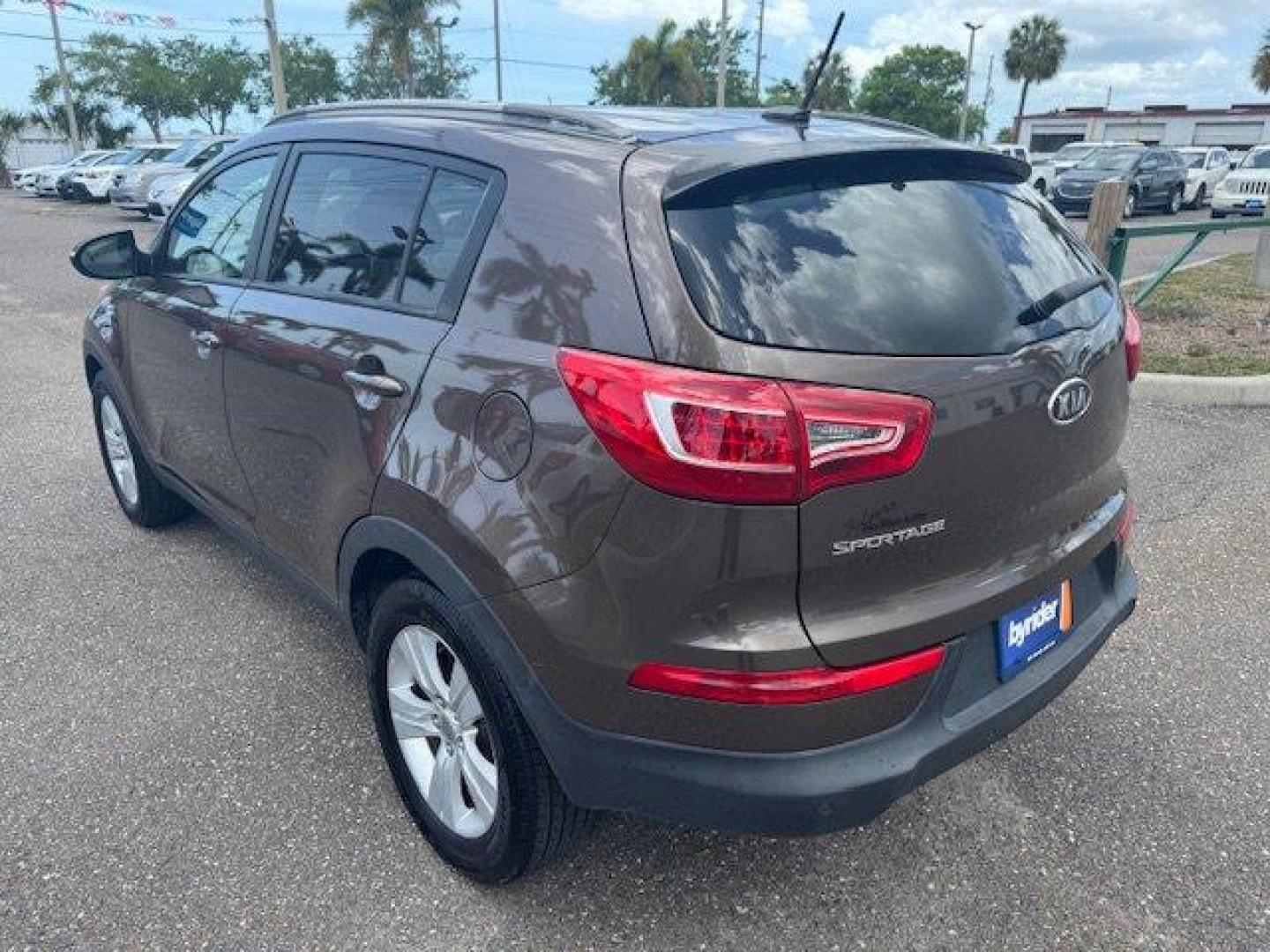 2011 Kia Sportage (KNDPB3A29B7) with an Other engine, AUTOMATIC transmission, located at 7701 Park Blvd., Pinellas Park, FL, 33781, (727) 369-7777, 27.839552, -82.747284 - IIHS Top Safety Pick. Only 149,668 Miles! Delivers 31 Highway MPG and 22 City MPG! This Kia Sportage delivers a Gas I4 2.4L/144 engine powering this Automatic transmission. SAND TRACK, CONVENIENCE PKG -inc: rear parking assist, 17 alloy wheels, telescopic steering wheel function, roof rails, rear sp - Photo#2