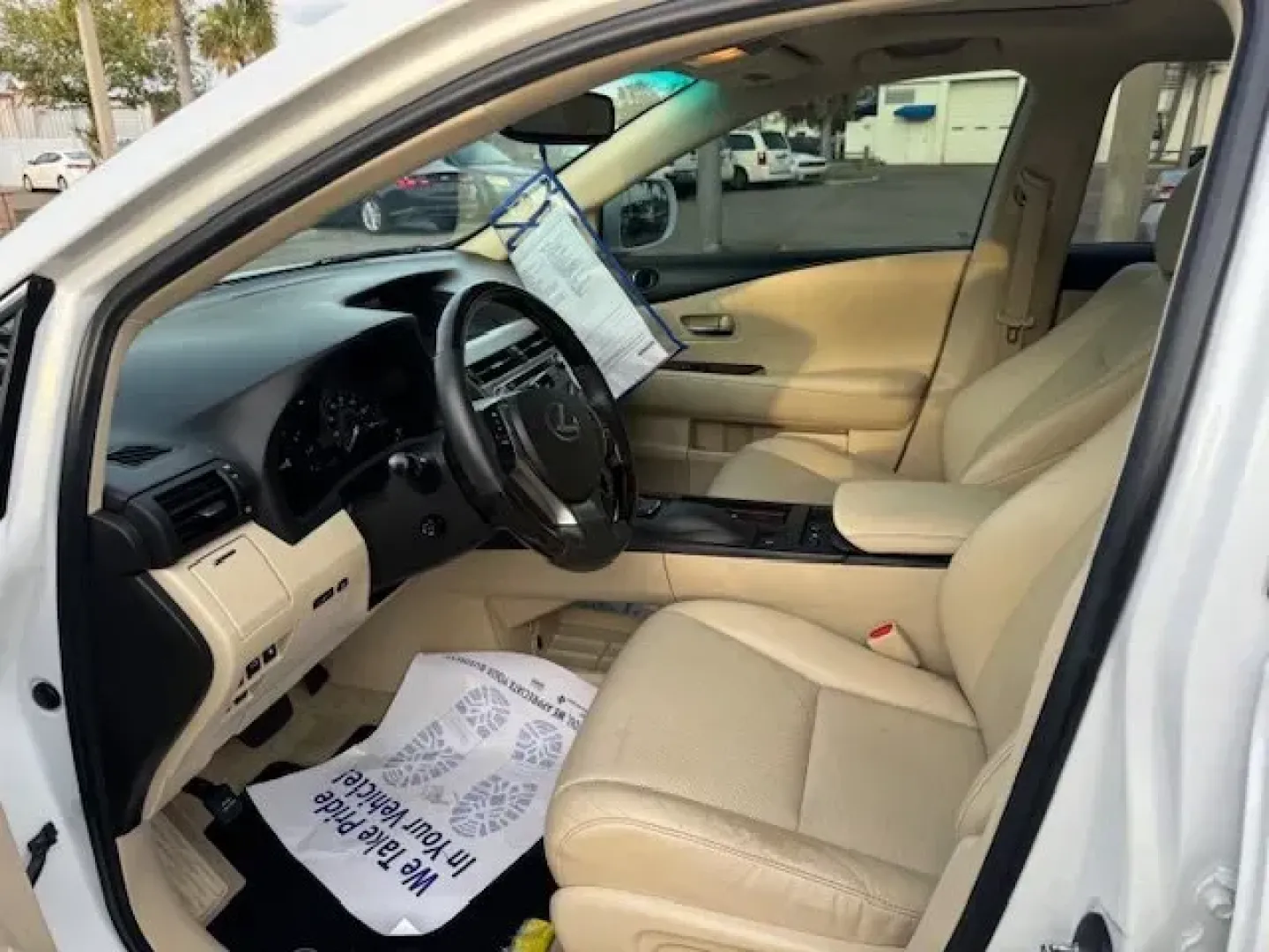 2015 Lexus RX 350 (2T2ZK1BA1FC) with an Other engine, AUTOMATIC transmission, located at 1285 Cassat Ave, Jacksonville, FL, 32205, (904) 425-3000, 30.299780, -81.732430 - KBB.com Best Resale Value Awards. Only 101,644 Miles! Scores 25 Highway MPG and 18 City MPG! This Lexus RX 350 delivers a Regular Unleaded V-6 3.5 L/211 engine powering this Automatic transmission. Wheels: 18 x 7.5 5-Spoke Aluminum, Variable intermittent wipers, Valet Function.* This Lexus RX 350 Fe - Photo#6