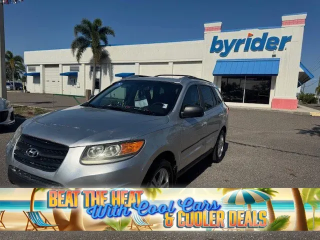 photo of 2012 Hyundai Santa Fe 