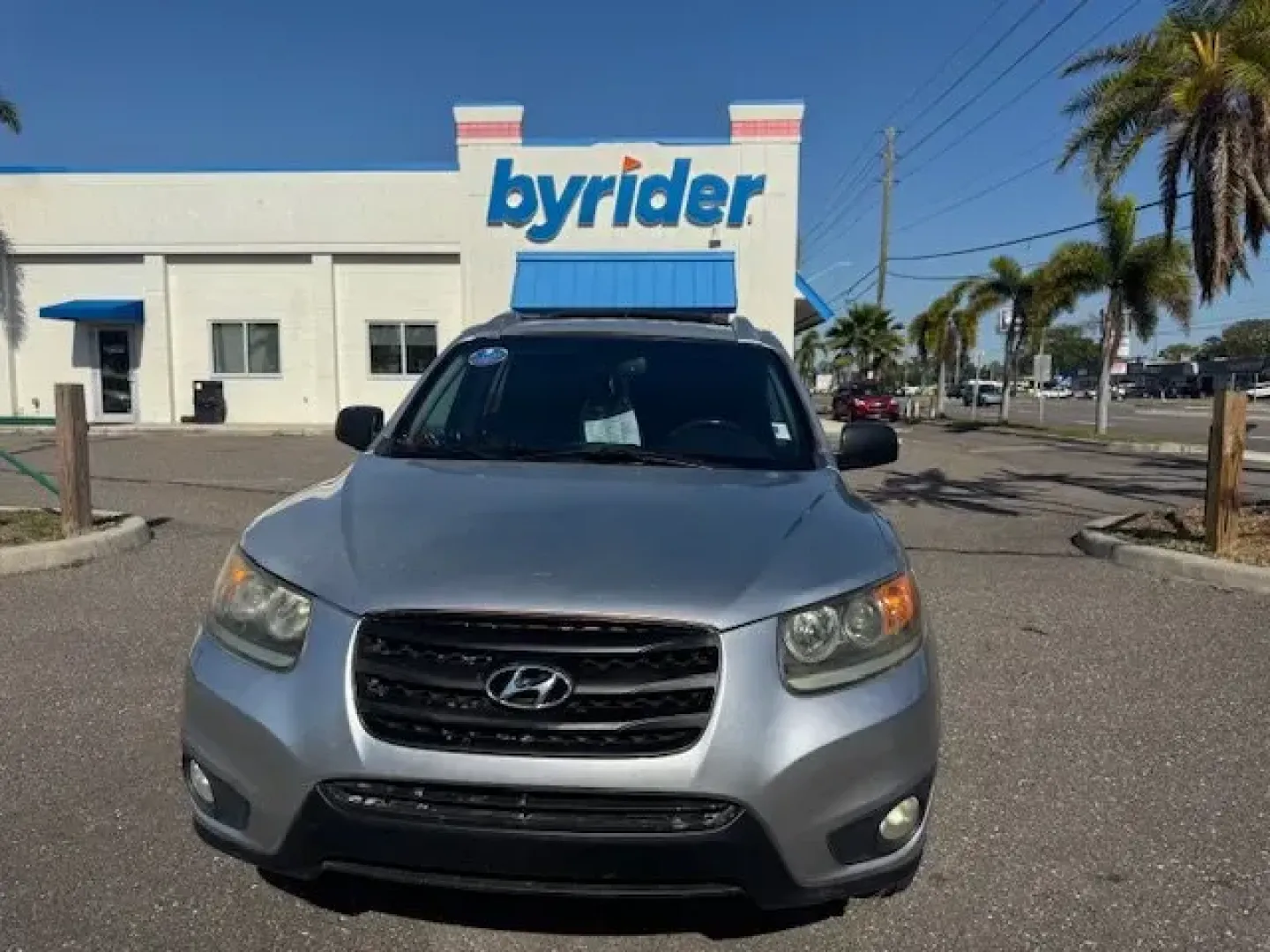 2012 Hyundai Santa Fe (5XYZK3AB0CG) with an Other engine, AUTOMATIC transmission, located at 7701 Park Blvd., Pinellas Park, FL, 33781, (727) 369-7777, 27.839552, -82.747284 - IIHS Top Safety Pick. Delivers 28 Highway MPG and 20 City MPG! This Hyundai Santa Fe boasts a Gas I4 2.4L/144 engine powering this Automatic transmission. WHEEL LOCKS, STANDARD EQUIPMENT PKG 1 -inc: base vehicle only, MUD GUARDS.*This Hyundai Santa Fe Comes Equipped with These Options *FIRST AID KIT - Photo#2