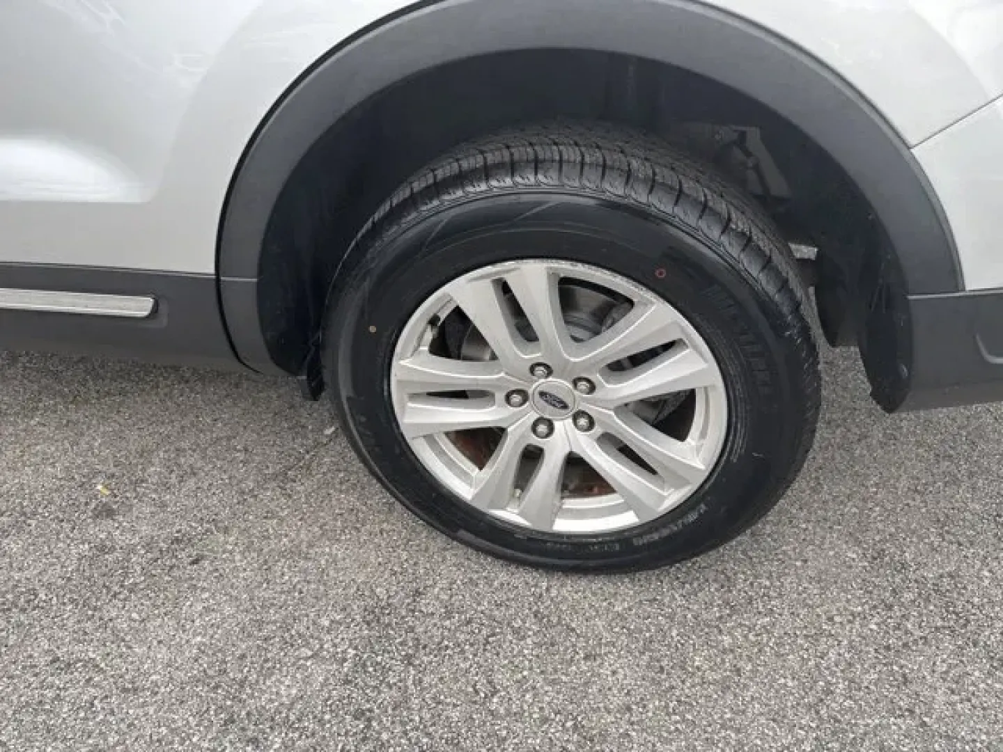 2018 Ford Explorer (1FM5K8D84JG) with an Other engine, AUTOMATIC transmission, located at 1285 Cassat Ave, Jacksonville, FL, 32205, (904) 425-3000, 30.299780, -81.732430 - KBB.com Brand Image Awards. Boasts 22 Highway MPG and 16 City MPG! This Ford Explorer delivers a Regular Unleaded V-6 3.5 L/213 engine powering this Automatic transmission. Valet Function, Trip computer, Transmission: 6-Speed SelectShift Automatic.* This Ford Explorer Features the Following Options - Photo#5
