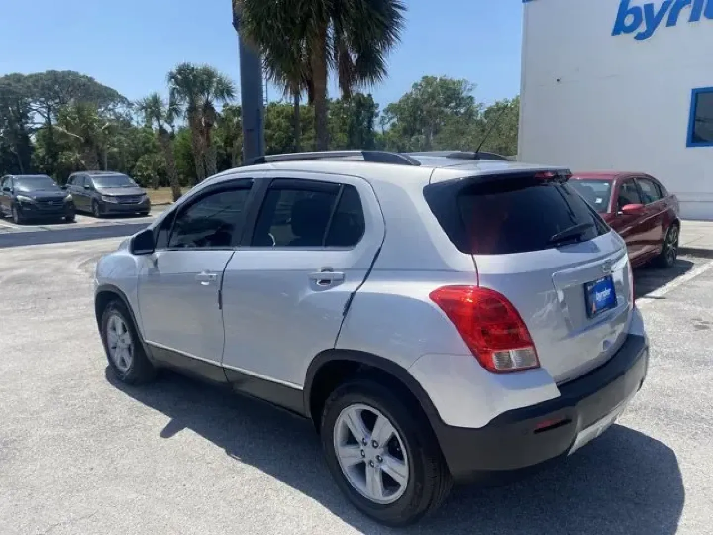 2016 Chevrolet Trax (3GNCJLSB6GL) with an Other engine, AUTOMATIC transmission, located at 8829 US Hwy 19, Port Richey, FL, 34668, (727) 264-1107, 28.285917, -82.717346 - Boasts 34 Highway MPG and 26 City MPG! This Chevrolet Trax boasts a Turbocharged Gas 4-Cyl 1.4L/83 engine powering this Automatic transmission. SILVER ICE METALLIC, LICENSE PLATE BRACKET, FRONT, ENGINE, ECOTEC TURBO 1.4L VARIABLE VALVE TIMING DOHC 4-CYLINDER SEQUENTIAL MFI (138 hp [102.9 kW] @ 4900 - Photo#3