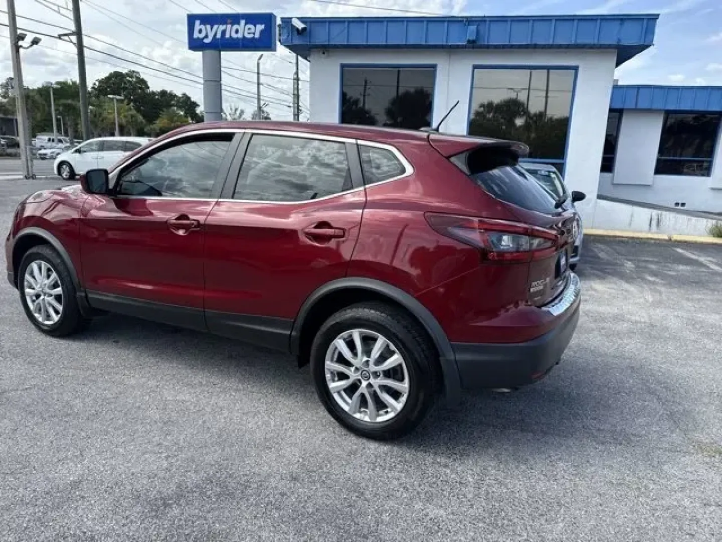 2020 Nissan Rogue Sport (JN1BJ1CVXLW) with an Other engine, AUTOMATIC transmission, located at 1285 Cassat Ave, Jacksonville, FL, 32205, (904) 425-3000, 30.299780, -81.732430 - Delivers 32 Highway MPG and 25 City MPG! This Nissan Rogue Sport boasts a Regular Unleaded I-4 2.0 L/122 engine powering this Variable transmission. SCARLET EMBER TINTCOAT, CHARCOAL, CLOTH SEAT TRIM, [B93] CHROME REAR BUMPER PROTECTOR.*This Nissan Rogue Sport Comes Equipped with These Options *[B92] - Photo#3