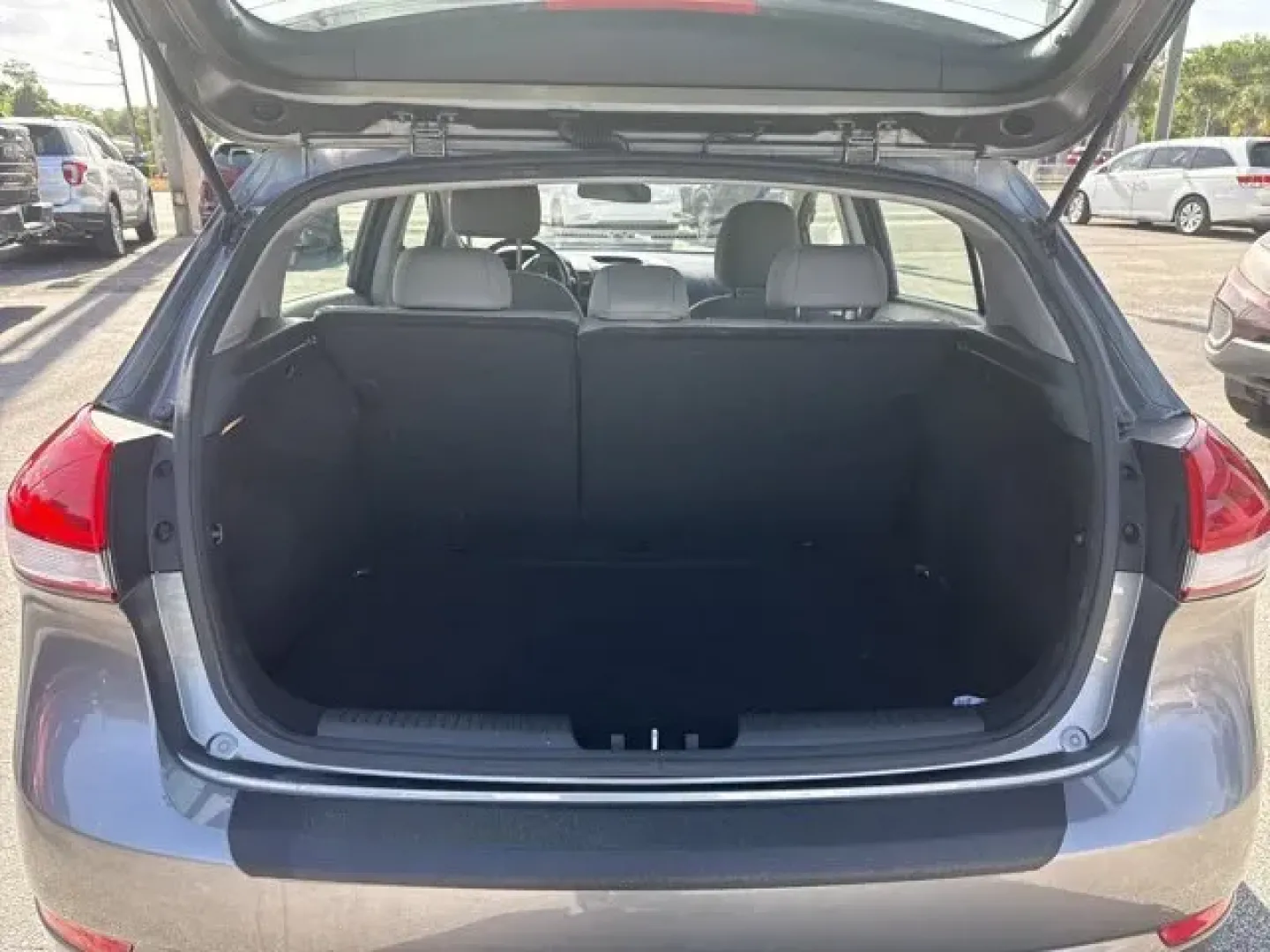 2014 Kia Forte 5-Door (KNAFX5A83E5) with an Other engine, AUTOMATIC transmission, located at 1285 Cassat Ave, Jacksonville, FL, 32205, (904) 425-3000, 30.299780, -81.732430 - KBB.com Brand Image Awards. Only 131,007 Miles! Boasts 34 Highway MPG and 24 City MPG! This Kia Forte 5-Door delivers a Regular Unleaded I-4 2.0 L/122 engine powering this Automatic transmission. WHEEL LOCKS, PROTECTION PACKAGE, GRAY, LEATHER SEAT TRIM.*This Kia Forte 5-Door Comes Equipped with Thes - Photo#6