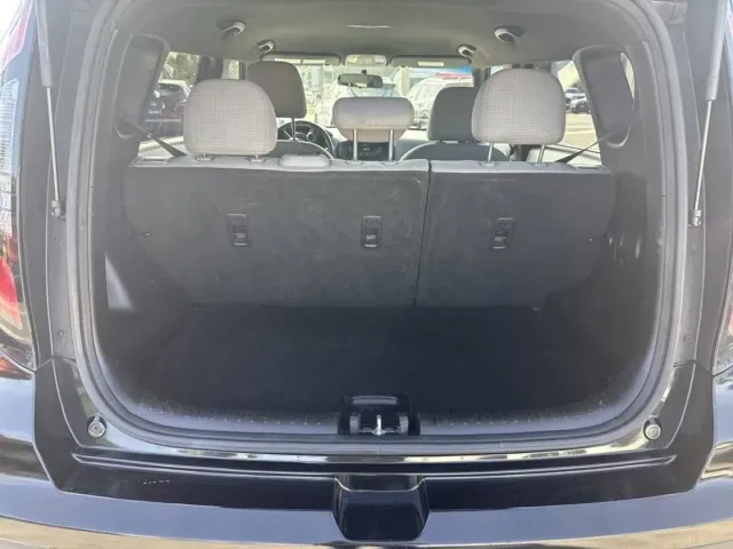2017 Kia Soul (KNDJN2A27H7) with an Other engine, AUTOMATIC transmission, located at 1285 Cassat Ave, Jacksonville, FL, 32205, (904) 425-3000, 30.299780, -81.732430 - KBB.com 10 Coolest New Cars Under $18,000. Only 77,424 Miles! Boasts 30 Highway MPG and 25 City MPG! This Kia Soul boasts a Regular Unleaded I-4 1.6 L/97 engine powering this Automatic transmission. SHADOW BLACK, GRAY 2-TONE, CLOTH SEAT TRIM, CARPETED FLOOR MATS.*This Kia Soul Comes Equipped with Th - Photo#7