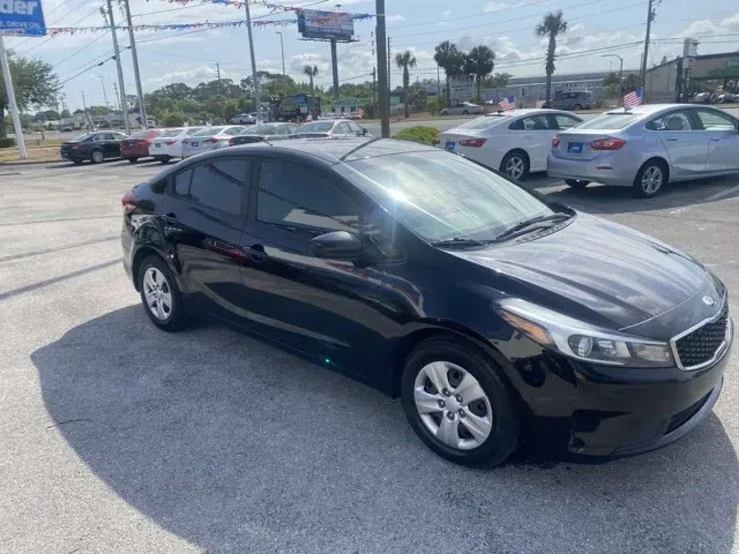 2018 Kia Forte (3KPFK4A71JE) with an Other engine, AUTOMATIC transmission, located at 8829 US Hwy 19, Port Richey, FL, 34668, (727) 264-1107, 28.285917, -82.717346 - Boasts 37 Highway MPG and 29 City MPG! This Kia Forte delivers a Regular Unleaded I-4 2.0 L/122 engine powering this Automatic transmission. CARPETED FLOOR MATS, BLACK, PREMIUM CLOTH SEAT TRIM, BLACK, CLOTH SEAT TRIM.* This Kia Forte Features the Following Options *AURORA BLACK, Window Grid Antenna, - Photo#1