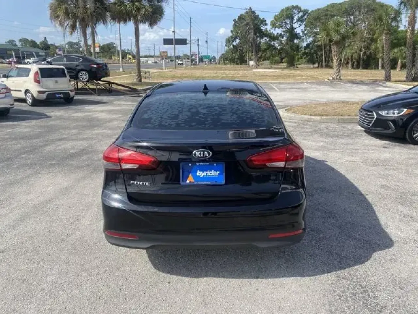 2018 Kia Forte (3KPFK4A71JE) with an Other engine, AUTOMATIC transmission, located at 8829 US Hwy 19, Port Richey, FL, 34668, (727) 264-1107, 28.285917, -82.717346 - Boasts 37 Highway MPG and 29 City MPG! This Kia Forte delivers a Regular Unleaded I-4 2.0 L/122 engine powering this Automatic transmission. CARPETED FLOOR MATS, BLACK, PREMIUM CLOTH SEAT TRIM, BLACK, CLOTH SEAT TRIM.* This Kia Forte Features the Following Options *AURORA BLACK, Window Grid Antenna, - Photo#3