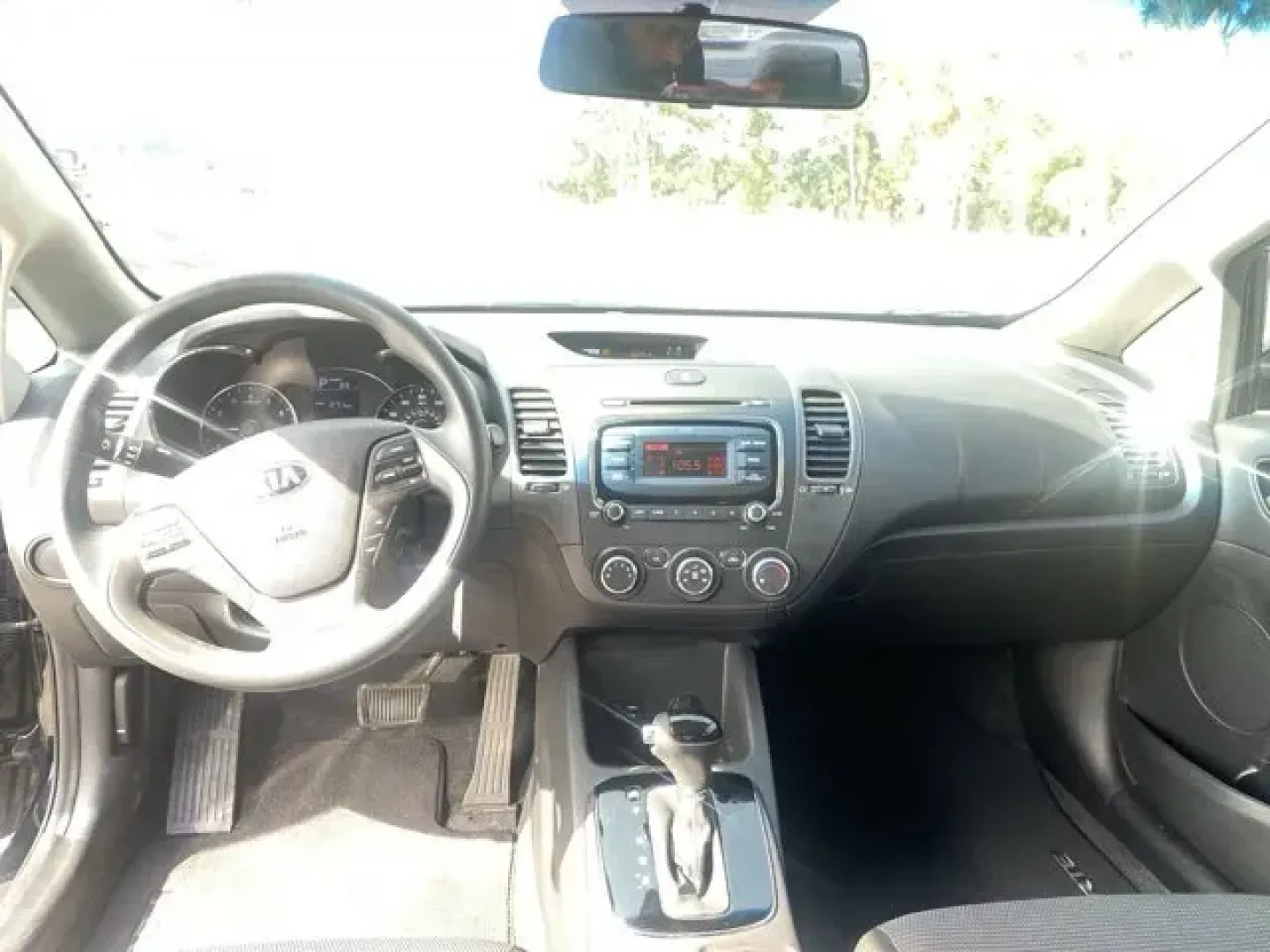 2018 Kia Forte (3KPFK4A71JE) with an Other engine, AUTOMATIC transmission, located at 8829 US Hwy 19, Port Richey, FL, 34668, (727) 264-1107, 28.285917, -82.717346 - Boasts 37 Highway MPG and 29 City MPG! This Kia Forte delivers a Regular Unleaded I-4 2.0 L/122 engine powering this Automatic transmission. CARPETED FLOOR MATS, BLACK, PREMIUM CLOTH SEAT TRIM, BLACK, CLOTH SEAT TRIM.* This Kia Forte Features the Following Options *AURORA BLACK, Window Grid Antenna, - Photo#7