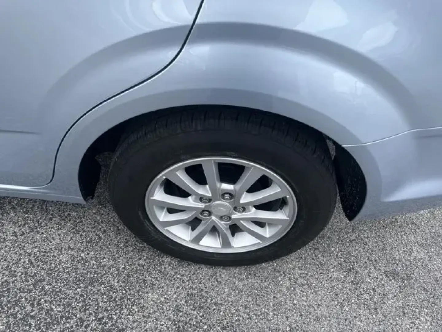 2017 Chevrolet Sonic (1G1JD5SH9H4) with an Other engine, AUTOMATIC transmission, located at 1285 Cassat Ave, Jacksonville, FL, 32205, (904) 425-3000, 30.299780, -81.732430 - KBB.com 10 Coolest New Cars Under $18,000. Delivers 34 Highway MPG and 24 City MPG! This Chevrolet Sonic boasts a Gas I4 1.8L/110 engine powering this Automatic transmission. WHEELS, 15 (38.1 CM) ALUMINUM (STD), TRANSMISSION, 6-SPEED AUTOMATIC (STD), TIRES, P195/65R15 ALL-SEASON, BLACKWALL (STD).* T - Photo#5