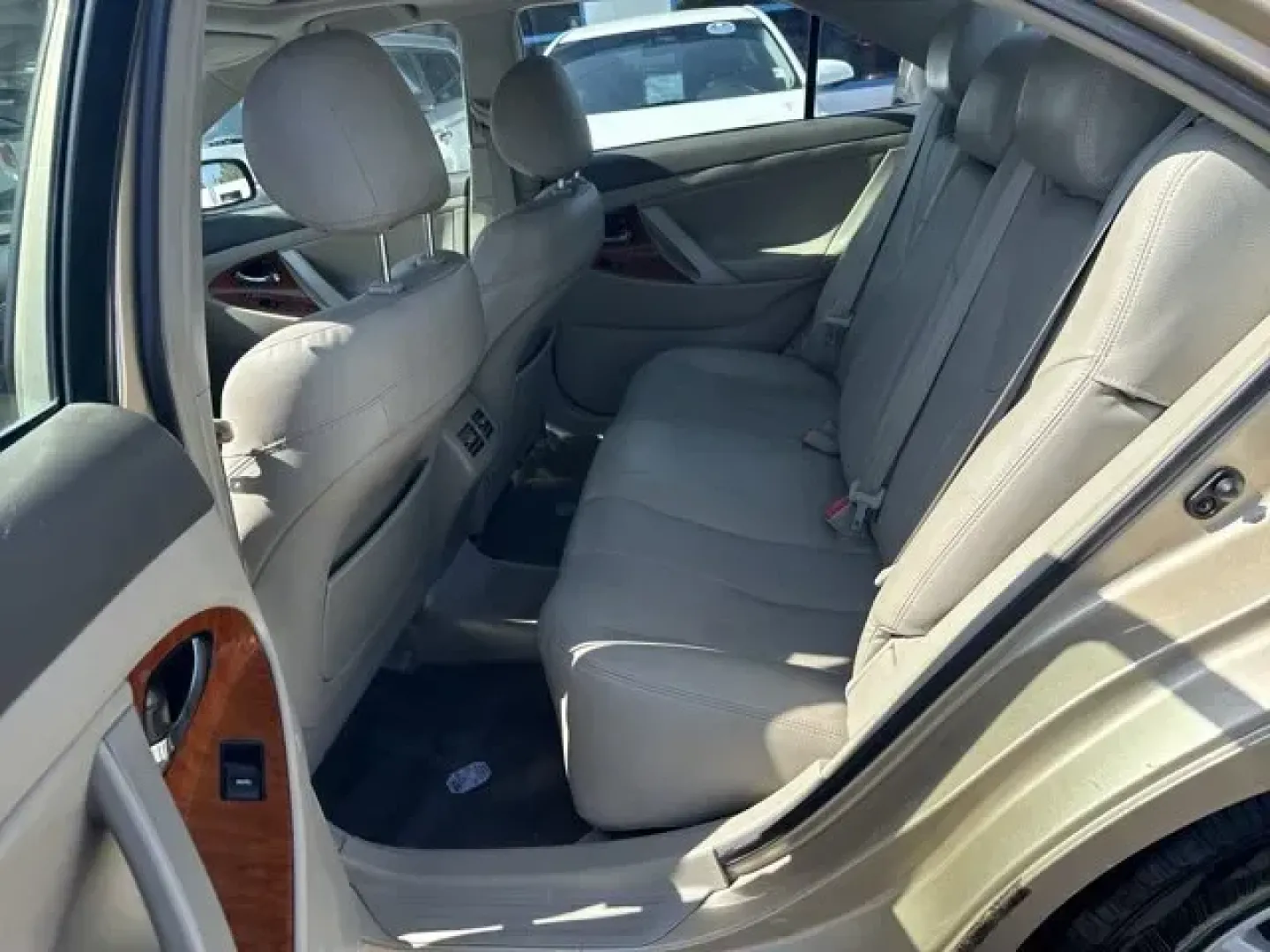 2011 Toyota Camry (4T1BF3EKXBU) with an Other engine, AUTOMATIC transmission, located at 1285 Cassat Ave, Jacksonville, FL, 32205, (904) 425-3000, 30.299780, -81.732430 - KBB.com 10 Best Used Family Cars Under $15,000. Only 115,318 Miles! Boasts 32 Highway MPG and 22 City MPG! This Toyota Camry boasts a Gas I4 2.5L/152 engine powering this Automatic transmission. Washer-linked variable intermittent windshield wipers -inc: mist cycle, Vehicle stability control -inc: o - Photo#9