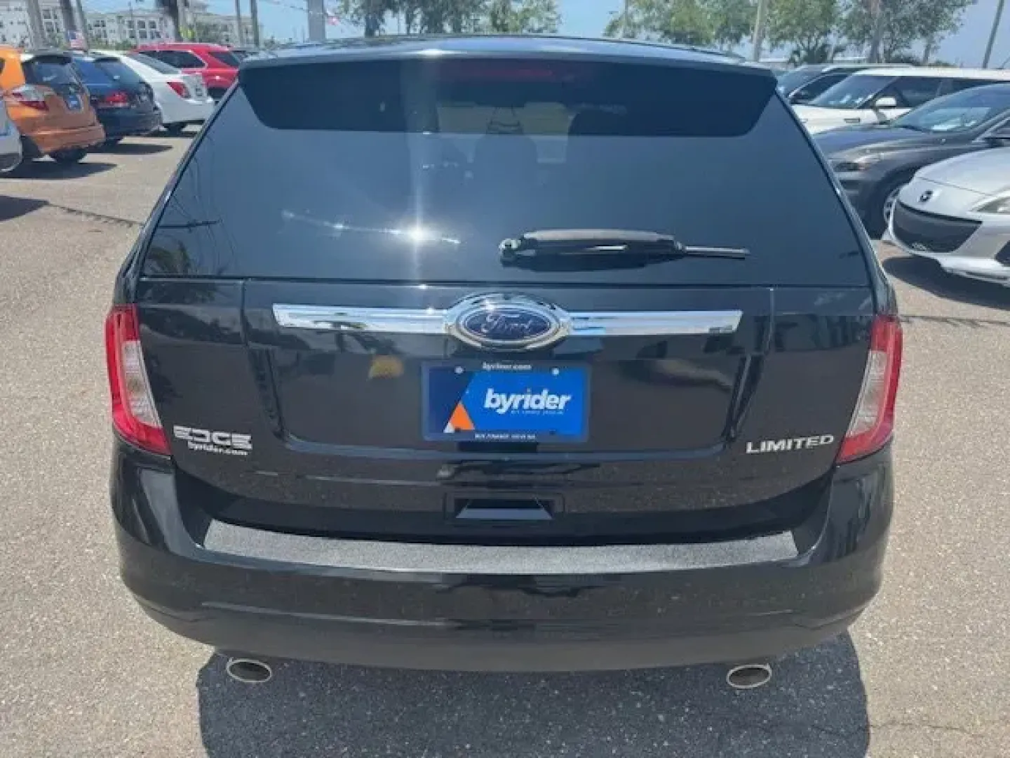 2011 Ford Edge (2FMDK3KC3BB) with an Other engine, AUTOMATIC transmission, located at 7701 Park Blvd., Pinellas Park, FL, 33781, (727) 369-7777, 27.839552, -82.747284 - IIHS Top Safety Pick (built after 2/11). Only 151,782 Miles! Scores 27 Highway MPG and 19 City MPG! This Ford Edge delivers a Gas V6 3.5L/213 engine powering this Automatic transmission. Wood appearance instrument panel appliques, Universal garage door opener, Tire pressure monitoring system.*This F - Photo#4