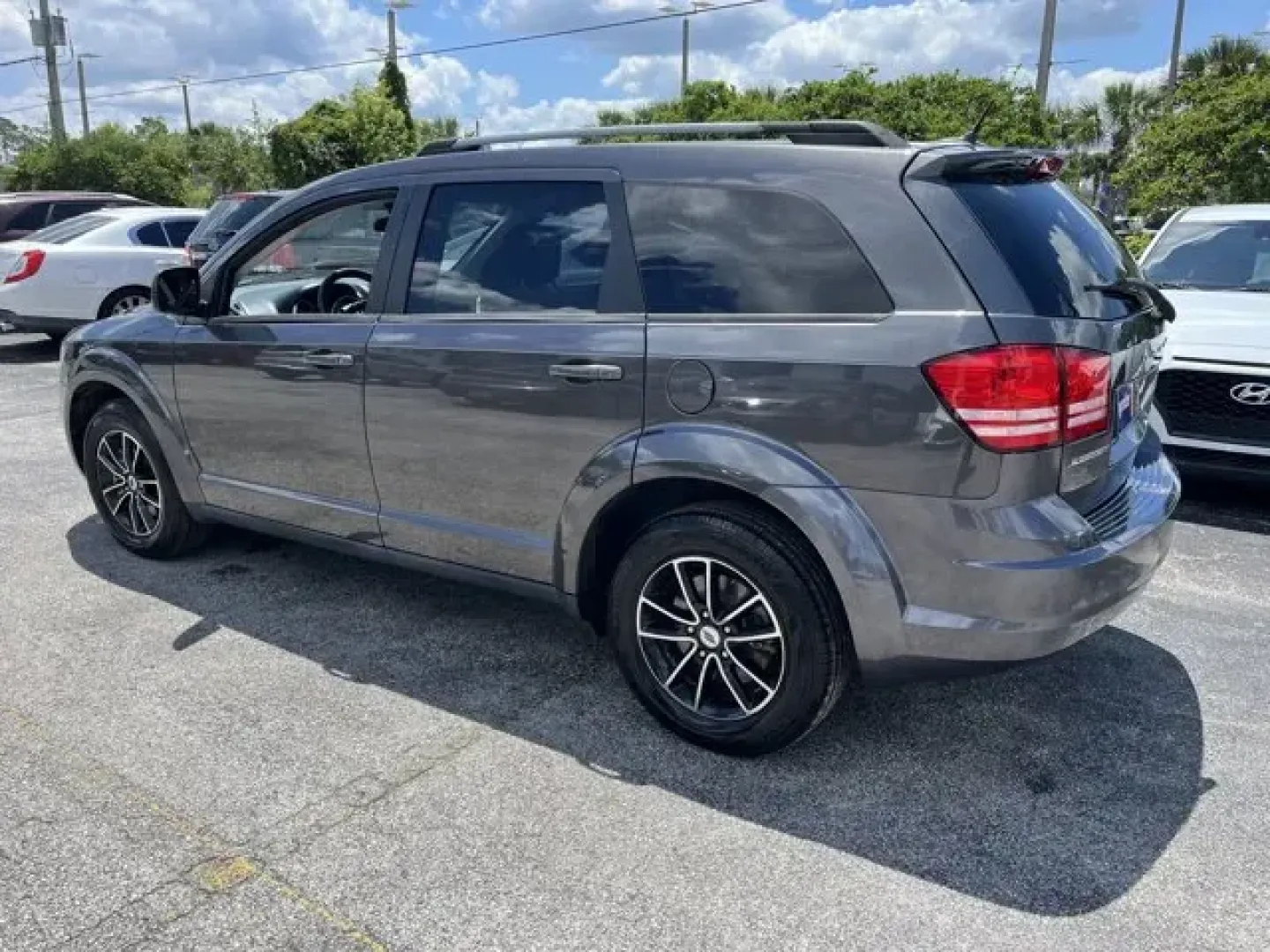2018 Dodge Journey (3C4PDCAB8JT) with an Other engine, AUTOMATIC transmission, located at 1285 Cassat Ave, Jacksonville, FL, 32205, (904) 425-3000, 30.299780, -81.732430 - KBB.com 10 Most Affordable 3-Row Vehicles. Boasts 25 Highway MPG and 19 City MPG! This Dodge Journey delivers a Regular Unleaded I-4 2.4 L/144 engine powering this Automatic transmission. TRANSMISSION: 4-SPEED AUTOMATIC VLP (STD), QUICK ORDER PACKAGE 22F -inc: Engine: 2.4L I4 DOHC 16V Dual VVT, Tran - Photo#3