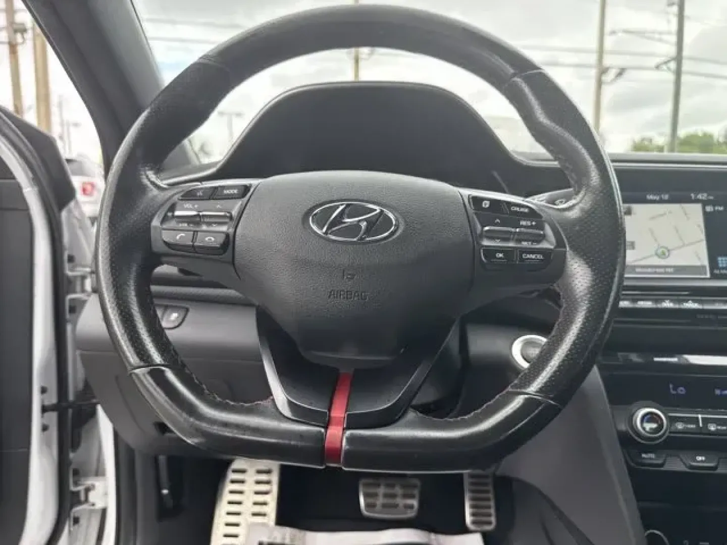 2020 Hyundai Elantra (KMHD04LB2LU) with an Other engine, AUTOMATIC transmission, located at 1285 Cassat Ave, Jacksonville, FL, 32205, (904) 425-3000, 30.299780, -81.732430 - Scores 33 Highway MPG and 26 City MPG! This Hyundai Elantra delivers a Intercooled Turbo Regular Unleaded I-4 1.6 L/97 engine powering this Automatic transmission. FIRST AID KIT, CARPETED FLOOR MATS, Window Grid And Roof Mount Antenna.*This Hyundai Elantra Comes Equipped with These Options *Wheels: - Photo#12