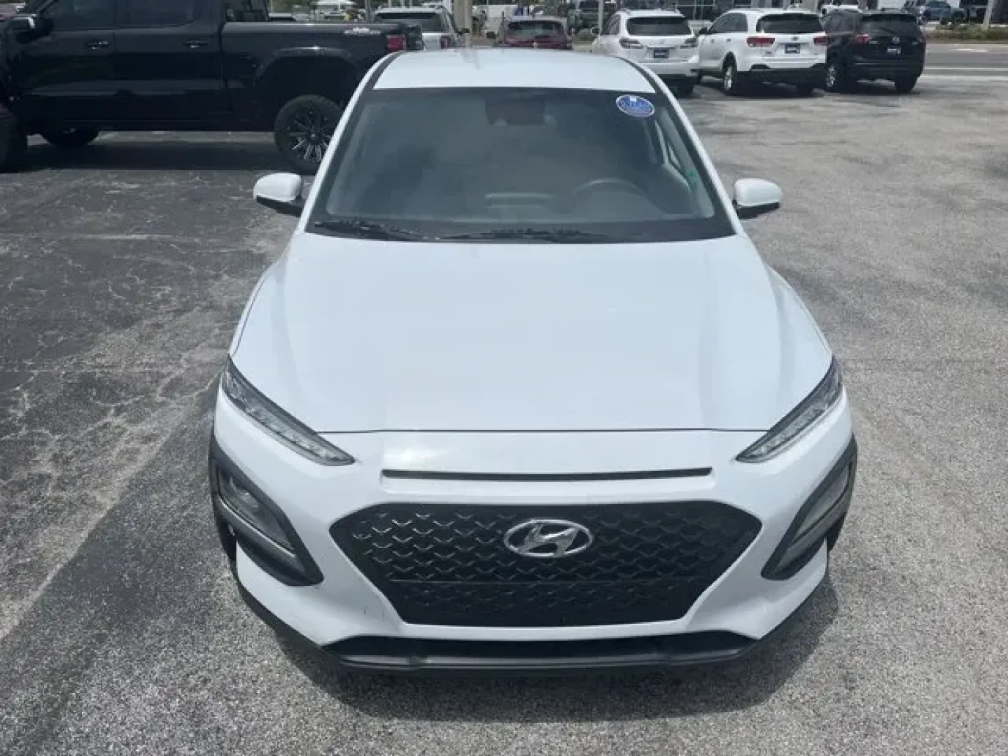 2019 Hyundai Kona (KM8K12AA9KU) with an Other engine, AUTOMATIC transmission, located at 1285 Cassat Ave, Jacksonville, FL, 32205, (904) 425-3000, 30.299780, -81.732430 - KBB.com 10 Best SUVs Under $30,000. Delivers 33 Highway MPG and 27 City MPG! This Hyundai Kona delivers a Regular Unleaded I-4 2.0 L/122 engine powering this Automatic transmission. WHEEL LOCKS, OPTION GROUP 01, GRAY/BLACK, CLOTH SEAT TRIM.* This Hyundai Kona Features the Following Options *CARPETED - Photo#12