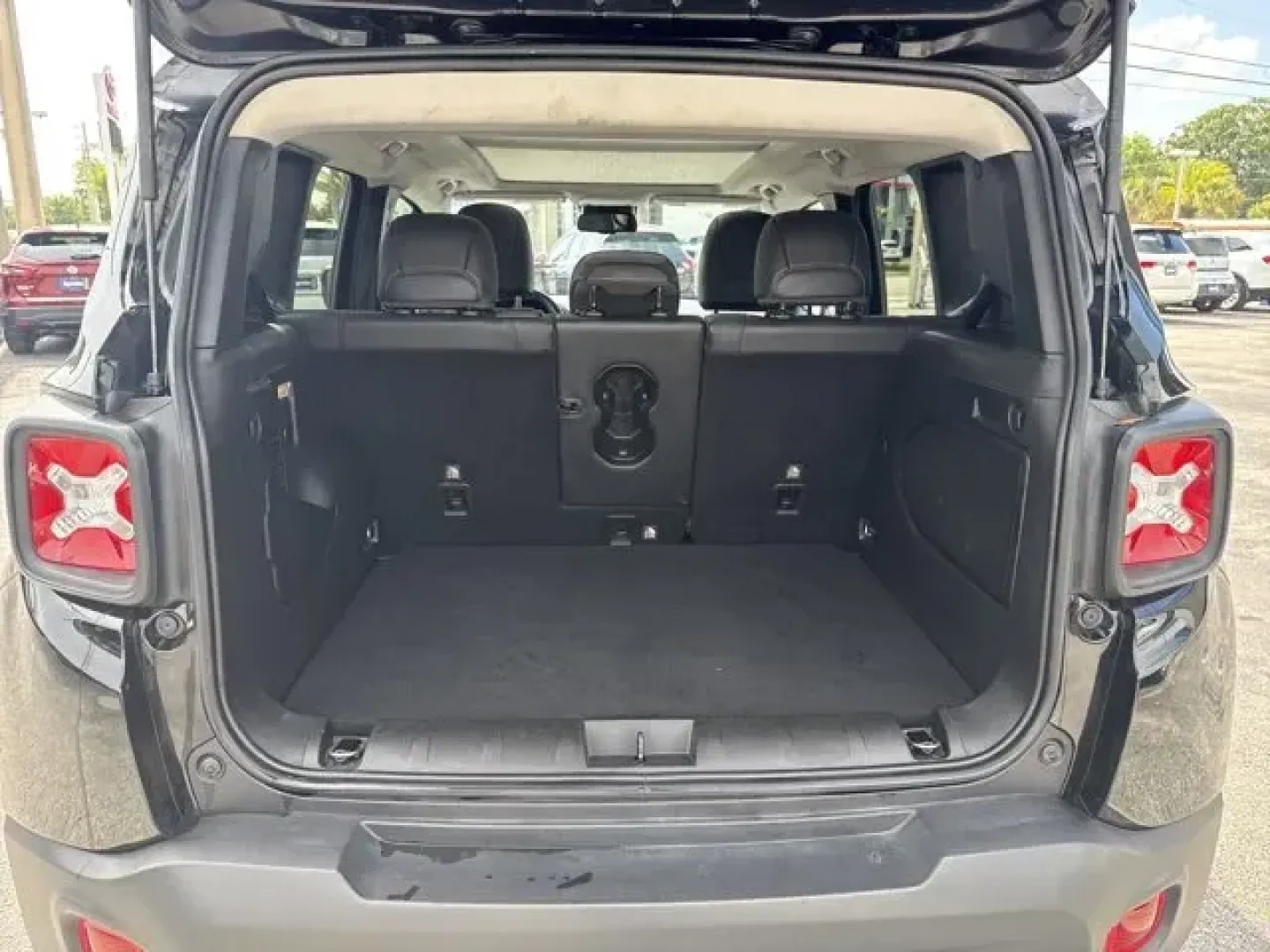 2022 Jeep Renegade (ZACNJDD14NP) with an Other engine, AUTOMATIC transmission, located at 1285 Cassat Ave, Jacksonville, FL, 32205, (904) 425-3000, 30.299780, -81.732430 - Scores 29 Highway MPG and 23 City MPG! This Jeep Renegade delivers a Intercooled Turbo Premium Unleaded I-4 1.3 L/81 engine powering this Automatic transmission. TRANSMISSION: 9-SPEED 948TE AUTOMATIC (STD), Vinyl Door Trim Insert, Trip computer.* This Jeep Renegade Features the Following Options *Tr - Photo#7