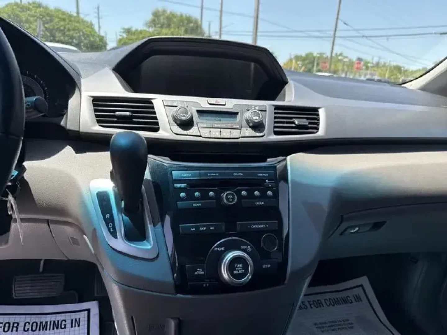 2013 Honda Odyssey (5FNRL5H68DB) with an Other engine, AUTOMATIC transmission, located at 1285 Cassat Ave, Jacksonville, FL, 32205, (904) 425-3000, 30.299780, -81.732430 - KBB.com 10 Best Family Cars. Only 134,895 Miles! Boasts 27 Highway MPG and 18 City MPG! This Honda Odyssey boasts a Gas V6 3.5L/212 engine powering this Automatic transmission. XM Radio (subscription required), Wide-mode adjustable 2nd-row seats -inc: leather trimmed outboard seats, multi-function c - Photo#14