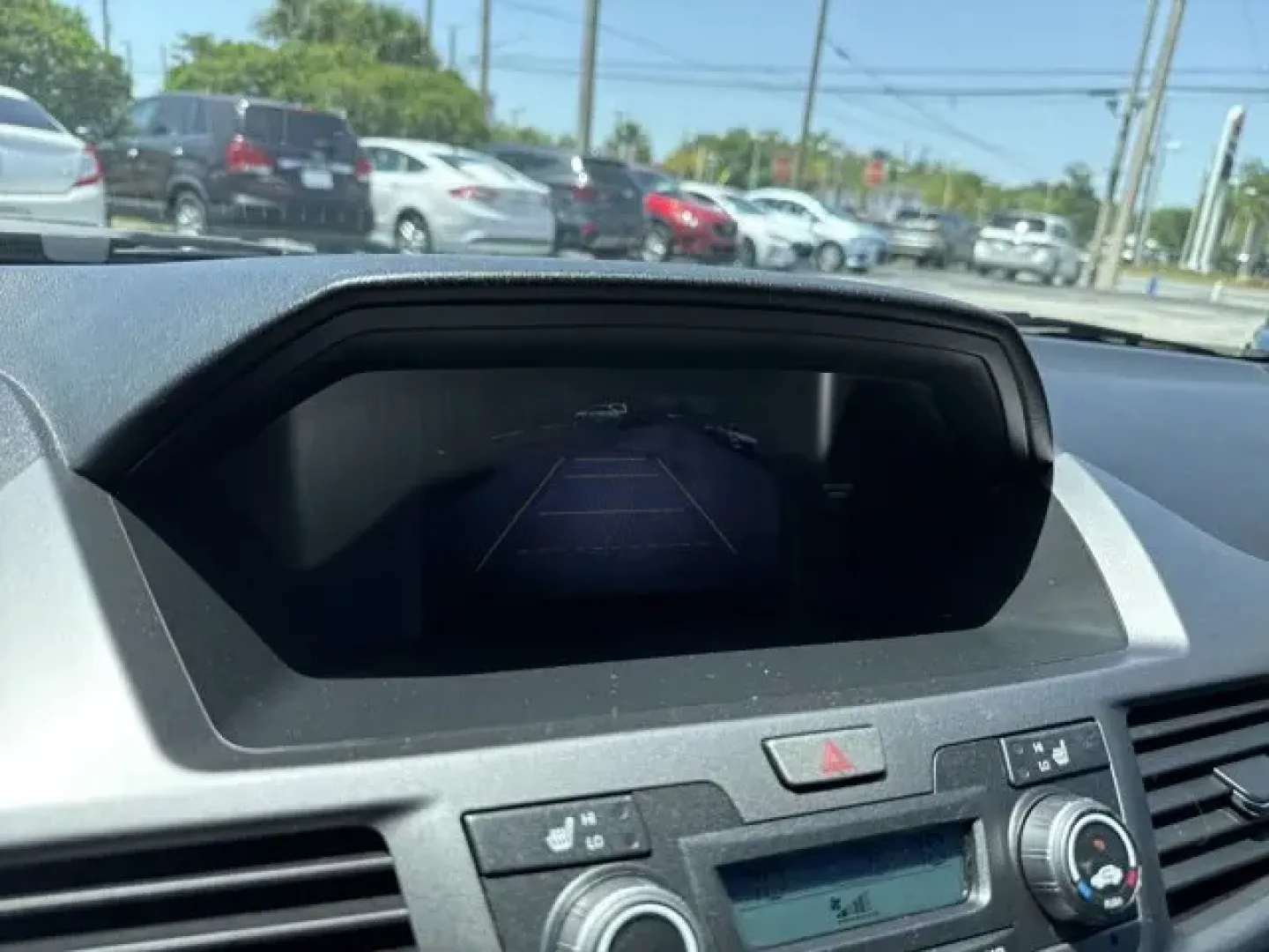 2013 Honda Odyssey (5FNRL5H68DB) with an Other engine, AUTOMATIC transmission, located at 1285 Cassat Ave, Jacksonville, FL, 32205, (904) 425-3000, 30.299780, -81.732430 - KBB.com 10 Best Family Cars. Only 134,895 Miles! Boasts 27 Highway MPG and 18 City MPG! This Honda Odyssey boasts a Gas V6 3.5L/212 engine powering this Automatic transmission. XM Radio (subscription required), Wide-mode adjustable 2nd-row seats -inc: leather trimmed outboard seats, multi-function c - Photo#17