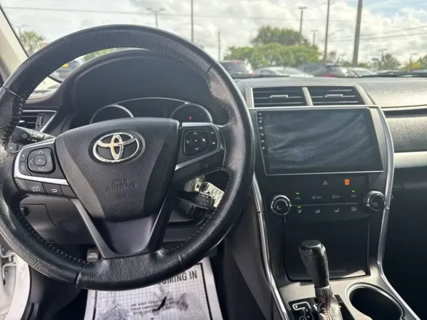 2015 Toyota Camry (4T1BF1FK5FU) with an Other engine, AUTOMATIC transmission, located at 1285 Cassat Ave, Jacksonville, FL, 32205, (904) 425-3000, 30.299780, -81.732430 - KBB.com 10 Most Comfortable Cars Under $30,000. Delivers 35 Highway MPG and 25 City MPG! This Toyota Camry boasts a Regular Unleaded I-4 2.5 L/152 engine powering this Automatic transmission. Window Grid Antenna, Variable intermittent wipers, Valet Function.* This Toyota Camry Features the Following - Photo#11
