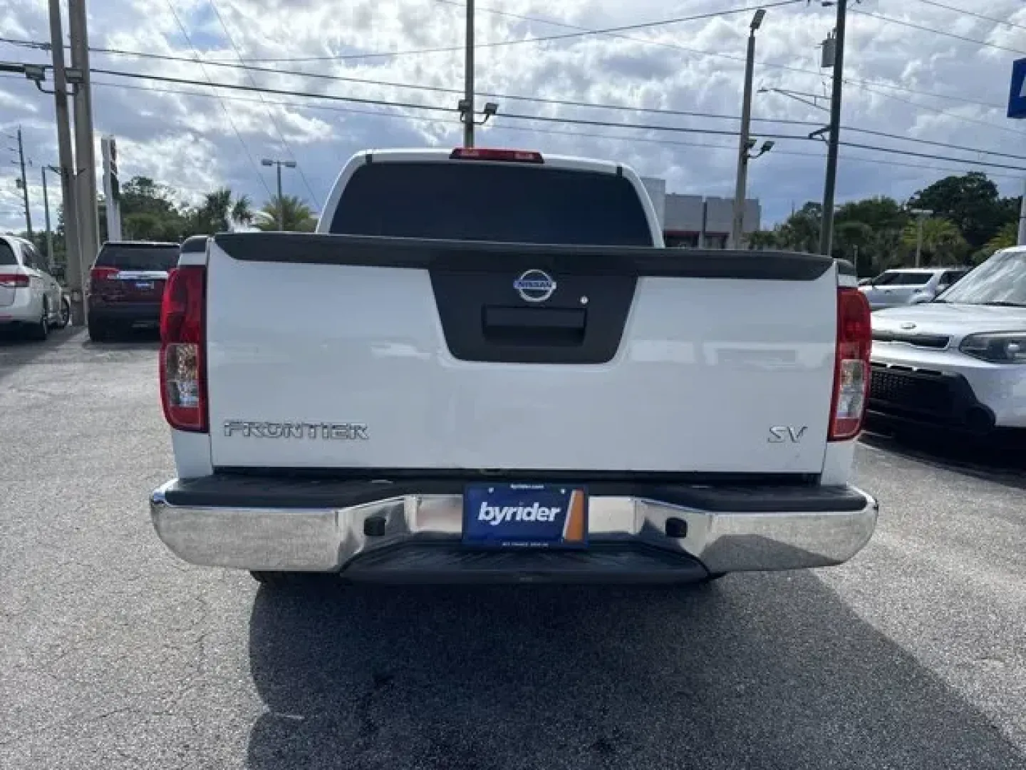 2013 Nissan Frontier (1N6AD0ER4DN) with an Other engine, AUTOMATIC transmission, located at 1285 Cassat Ave, Jacksonville, FL, 32205, (904) 425-3000, 30.299780, -81.732430 - Only 119,487 Miles! Boasts 22 Highway MPG and 16 City MPG! This Nissan Frontier boasts a Gas V6 4.0L/241 engine powering this Automatic transmission. STEEL, SEAT TRIM, GLACIER WHITE, [L92] FRONT/REAR FLOOR MATS.* This Nissan Frontier Features the Following Options *Vehicle speed-sensitive pwr steeri - Photo#5
