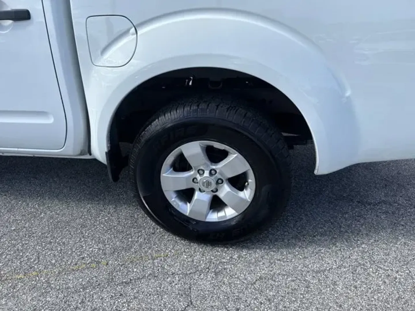 2013 Nissan Frontier (1N6AD0ER4DN) with an Other engine, AUTOMATIC transmission, located at 1285 Cassat Ave, Jacksonville, FL, 32205, (904) 425-3000, 30.299780, -81.732430 - Only 119,487 Miles! Boasts 22 Highway MPG and 16 City MPG! This Nissan Frontier boasts a Gas V6 4.0L/241 engine powering this Automatic transmission. STEEL, SEAT TRIM, GLACIER WHITE, [L92] FRONT/REAR FLOOR MATS.* This Nissan Frontier Features the Following Options *Vehicle speed-sensitive pwr steeri - Photo#6