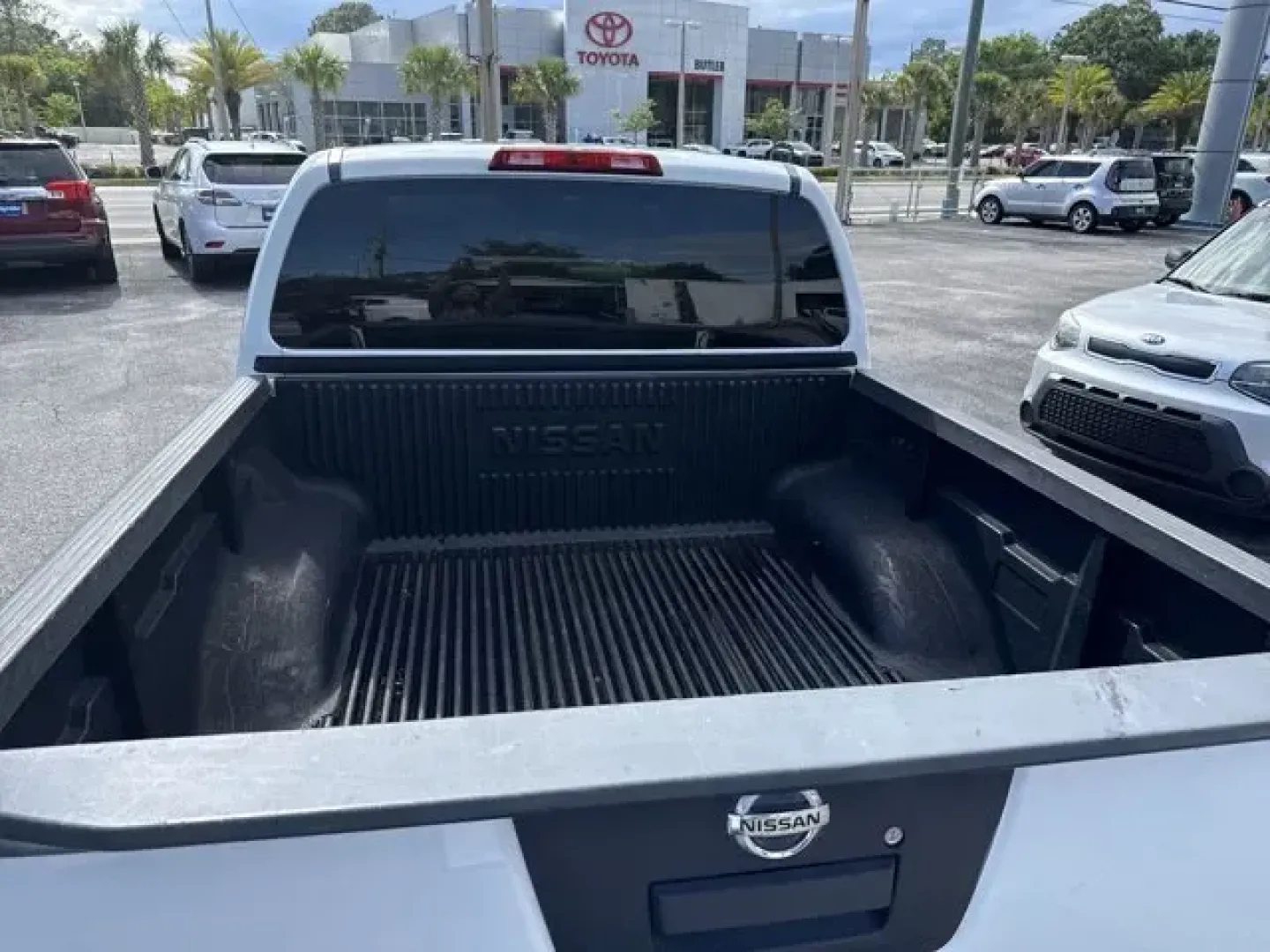 2013 Nissan Frontier (1N6AD0ER4DN) with an Other engine, AUTOMATIC transmission, located at 1285 Cassat Ave, Jacksonville, FL, 32205, (904) 425-3000, 30.299780, -81.732430 - Only 119,487 Miles! Boasts 22 Highway MPG and 16 City MPG! This Nissan Frontier boasts a Gas V6 4.0L/241 engine powering this Automatic transmission. STEEL, SEAT TRIM, GLACIER WHITE, [L92] FRONT/REAR FLOOR MATS.* This Nissan Frontier Features the Following Options *Vehicle speed-sensitive pwr steeri - Photo#7