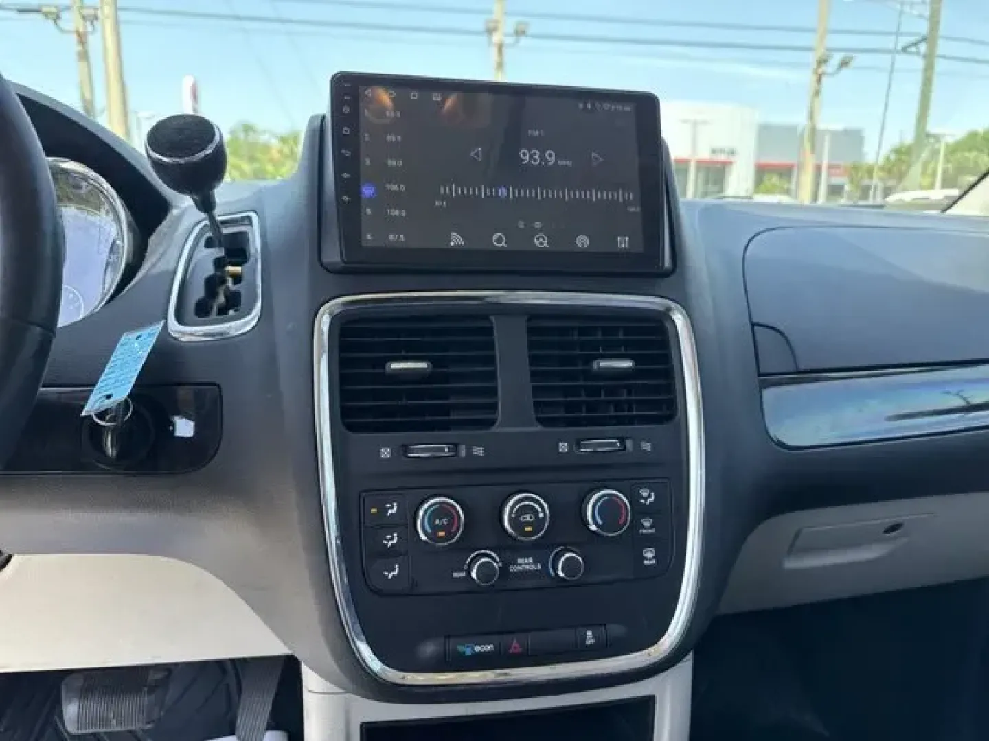 2015 Dodge Grand Caravan (2C4RDGBG9FR) with an Other engine, AUTOMATIC transmission, located at 1285 Cassat Ave, Jacksonville, FL, 32205, (904) 425-3000, 30.299780, -81.732430 - Only 95,646 Miles! Scores 25 Highway MPG and 17 City MPG! This Dodge Grand Caravan delivers a Regular Unleaded V-6 3.6 L/220 engine powering this Automatic transmission. WHEELS: 17 X 6.5 STEEL (STD), UCONNECT HANDS-FREE GROUP -inc: Remote USB Port, Bluetooth Streaming Audio, Leather Wrapped Steering - Photo#14