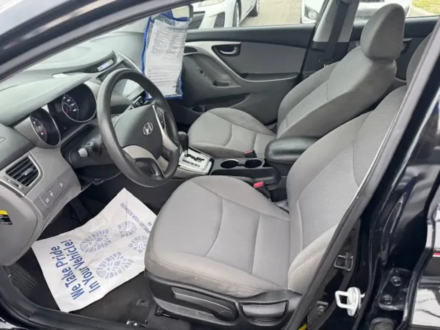 2012 Hyundai Elantra (5NPDH4AE1CH) with an Other engine, AUTOMATIC transmission, located at 7701 Park Blvd., Pinellas Park, FL, 33781, (727) 369-7777, 27.839552, -82.747284 - IIHS Top Safety Pick. Only 113,226 Miles! Scores 38 Highway MPG and 28 City MPG! This Hyundai Elantra boasts a Gas I4 1.8L/110 engine powering this Automatic transmission. STANDARD EQUIPMENT PKG 1, REAR BUMPER APPLIQUE, MUD GUARDS.*This Hyundai Elantra Comes Equipped with These Options *IPOD CABLE, - Photo#5