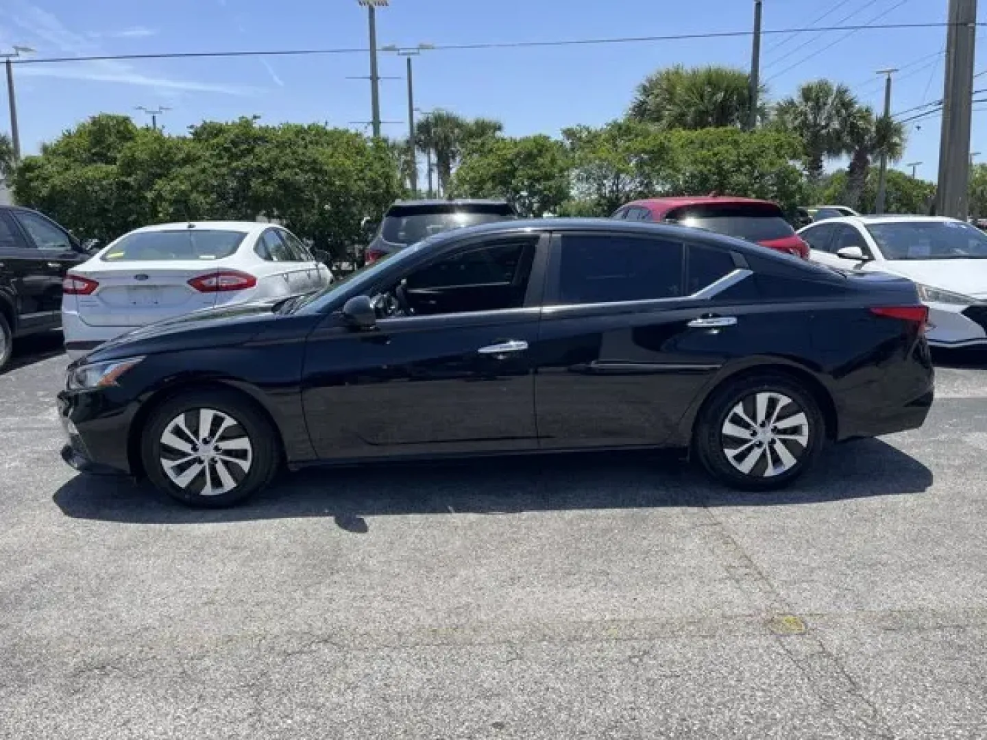 2020 Nissan Altima (1N4BL4BV3LC) with an Other engine, AUTOMATIC transmission, located at 1285 Cassat Ave, Jacksonville, FL, 32205, (904) 425-3000, 30.299780, -81.732430 - Scores 39 Highway MPG and 28 City MPG! This Nissan Altima boasts a Regular Unleaded I-4 2.5 L/152 engine powering this Variable transmission. SUPER BLACK, CHARCOAL, CLOTH SEAT TRIM, Window Grid Diversity Antenna.* This Nissan Altima Features the Following Options *Vinyl Door Trim Insert, Valet Funct - Photo#2