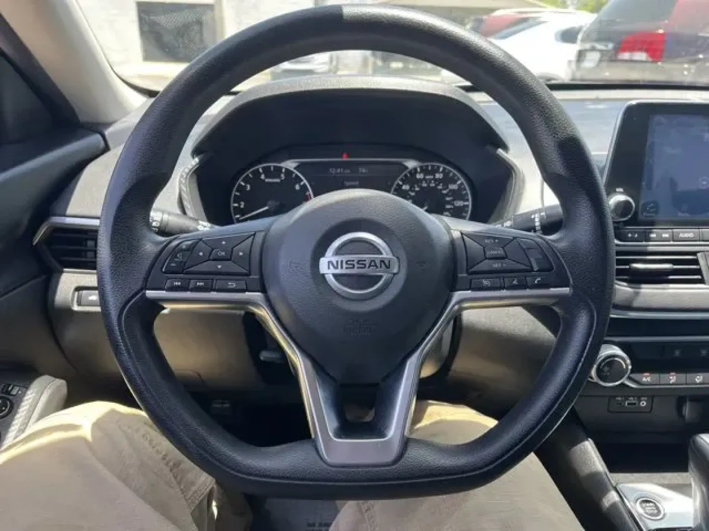 2020 Nissan Altima (1N4BL4BV3LC) with an Other engine, AUTOMATIC transmission, located at 1285 Cassat Ave, Jacksonville, FL, 32205, (904) 425-3000, 30.299780, -81.732430 - Scores 39 Highway MPG and 28 City MPG! This Nissan Altima boasts a Regular Unleaded I-4 2.5 L/152 engine powering this Variable transmission. SUPER BLACK, CHARCOAL, CLOTH SEAT TRIM, Window Grid Diversity Antenna.* This Nissan Altima Features the Following Options *Vinyl Door Trim Insert, Valet Funct - Photo#11