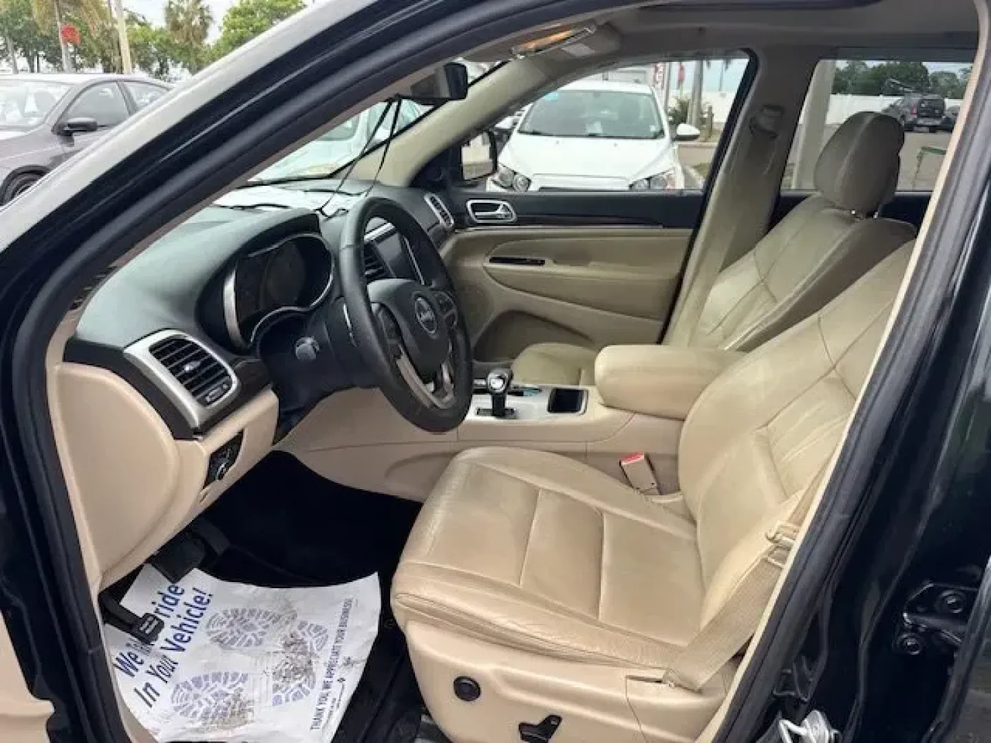 2014 Jeep Grand Cherokee (1C4RJEBG2EC) with an Other engine, AUTOMATIC transmission, located at 7701 Park Blvd., Pinellas Park, FL, 33781, (727) 369-7777, 27.839552, -82.747284 - IIHS Top Safety Pick. Scores 25 Highway MPG and 17 City MPG! This Jeep Grand Cherokee delivers a Regular Unleaded V-6 3.6 L/220 engine powering this Automatic transmission. TRANSMISSION: 8-SPEED AUTOMATIC (845RE) (STD), ENGINE: 3.6L V6 24V VVT FLEX FUEL (STD), Valet Function.* This Jeep Grand Cherok - Photo#5