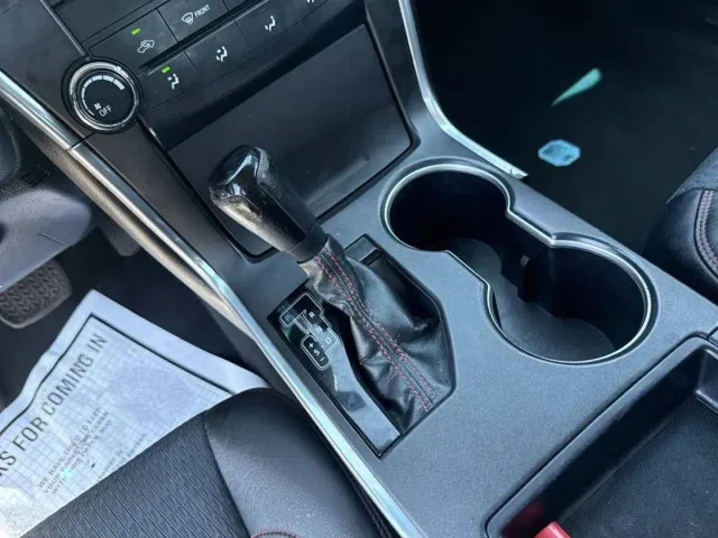 2015 Toyota Camry (4T1BF1FK0FU) with an Other engine, AUTOMATIC transmission, located at 1285 Cassat Ave, Jacksonville, FL, 32205, (904) 425-3000, 30.299780, -81.732430 - KBB.com 15 Best Family Cars. Delivers 35 Highway MPG and 25 City MPG! This Toyota Camry boasts a Regular Unleaded I-4 2.5 L/152 engine powering this Automatic transmission. Window Grid Antenna, Variable intermittent wipers, Valet Function.* This Toyota Camry Features the Following Options *Trunk Rea - Photo#14