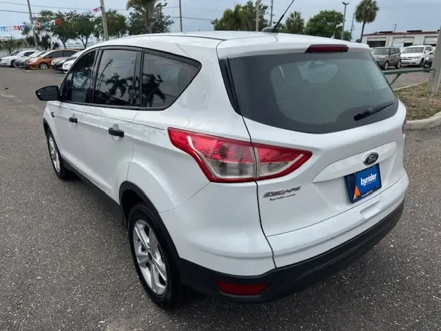 2014 Ford Escape (1FMCU0F74EU) with an Other engine, AUTOMATIC transmission, located at 7701 Park Blvd., Pinellas Park, FL, 33781, (727) 369-7777, 27.839552, -82.747284 - KBB.com 10 Best SUVs Under $25,000. Delivers 31 Highway MPG and 22 City MPG! This Ford Escape delivers a Regular Unleaded I-4 2.5 L/152 engine powering this Automatic transmission. Wireless Phone Connectivity, Wheels: 17 Steel Wheel w/Sparkle Silver Cover, Variable intermittent wipers.* This Ford Es - Photo#3