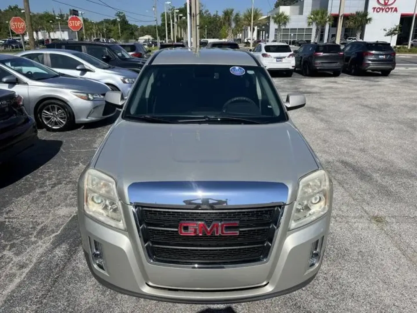 2013 GMC Terrain (2GKALMEK4D6) with an Other engine, AUTOMATIC transmission, located at 1285 Cassat Ave, Jacksonville, FL, 32205, (904) 425-3000, 30.299780, -81.732430 - IIHS Top Safety Pick. Only 127,743 Miles! Delivers 32 Highway MPG and 22 City MPG! This GMC Terrain boasts a Gas/Ethanol I4 2.4L/145 engine powering this Automatic transmission. TRANSMISSION, 6-SPEED AUTOMATIC (STD), SLE-1 PREFERRED EQUIPMENT GROUP Includes Standard Equipment, SEATS, FRONT BUCKET (S - Photo#2