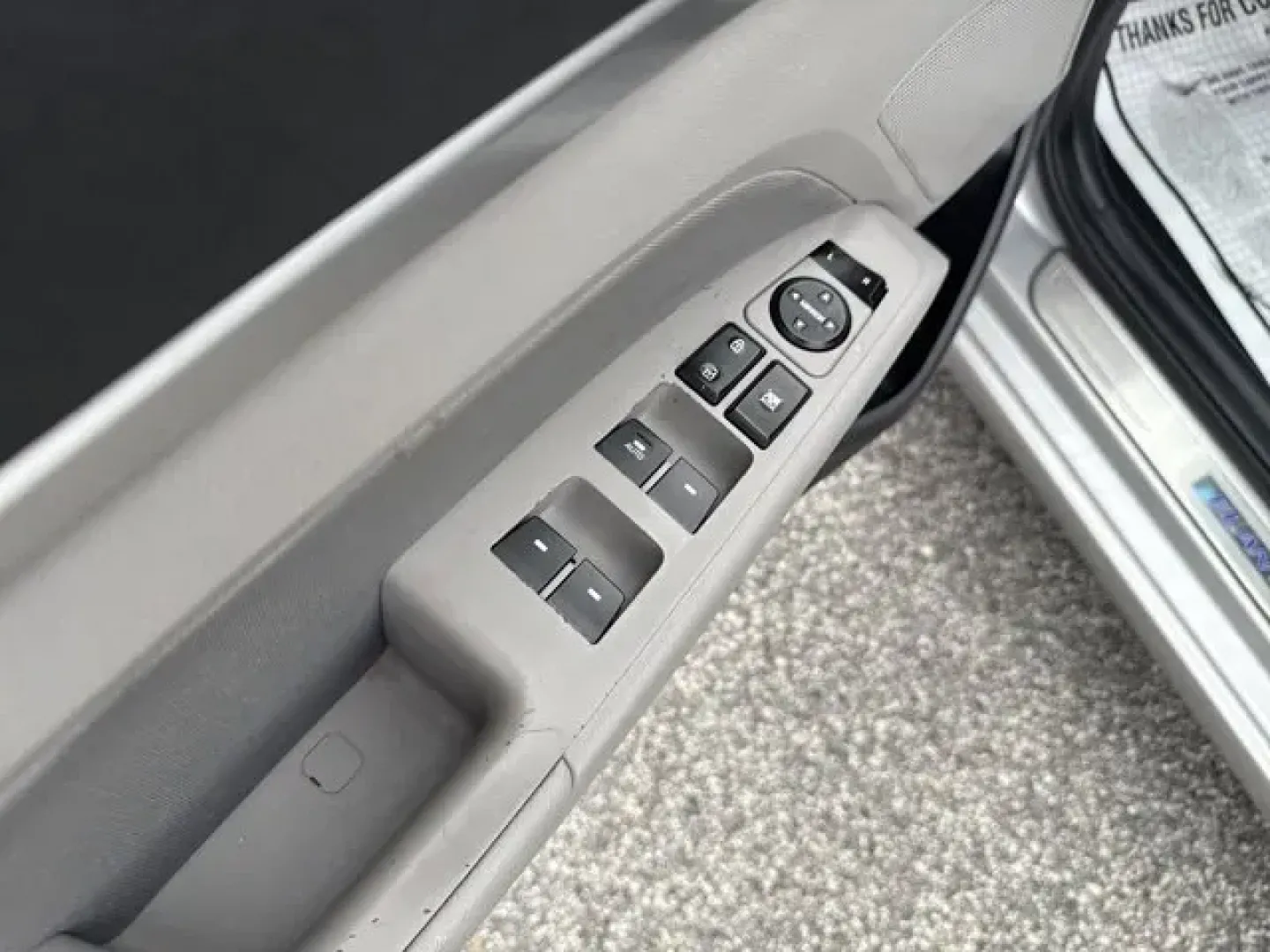 2020 Hyundai Elantra (KMHD84LF0LU) with an Other engine, AUTOMATIC transmission, located at 1285 Cassat Ave, Jacksonville, FL, 32205, (904) 425-3000, 30.299780, -81.732430 - Scores 40 Highway MPG and 30 City MPG! This Hyundai Elantra delivers a Regular Unleaded I-4 2.0 L/122 engine powering this Variable transmission. OPTION GROUP 01 -inc: standard equipment, GRAY, PREMIUM CLOTH SEAT TRIM, CARPETED FLOOR MATS.* This Hyundai Elantra Features the Following Options *Window - Photo#7