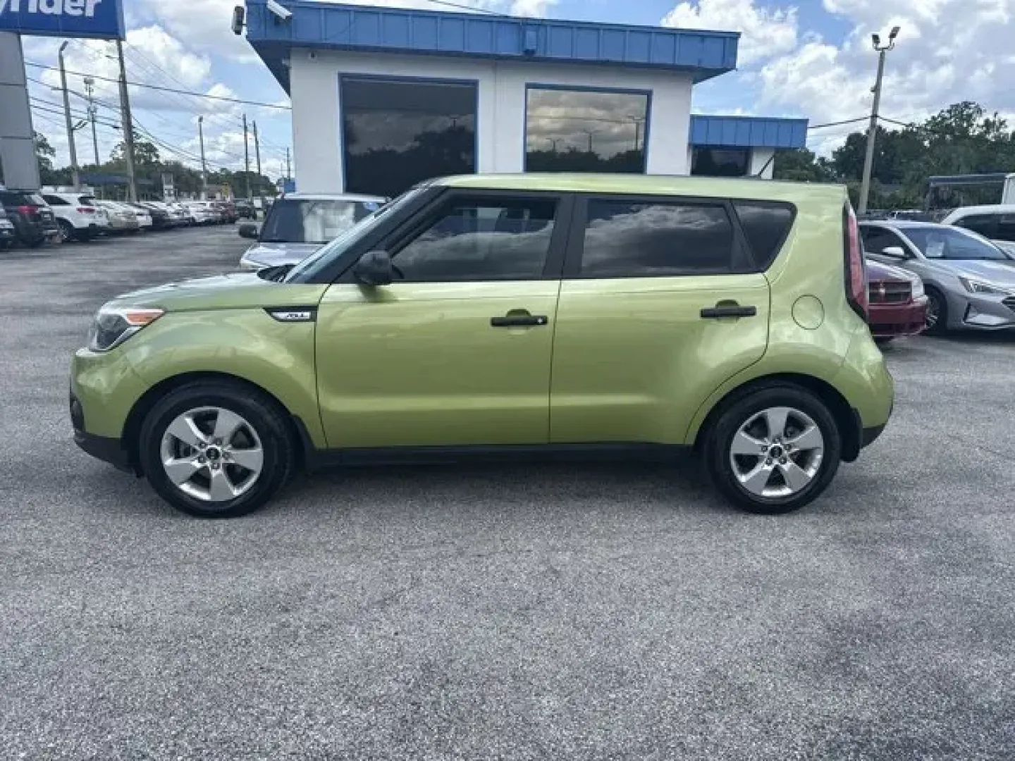 2017 Kia Soul (KNDJN2A29H7) with an Other engine, AUTOMATIC transmission, located at 1285 Cassat Ave, Jacksonville, FL, 32205, (904) 425-3000, 30.299780, -81.732430 - KBB.com 10 Coolest New Cars Under $18,000. Boasts 30 Highway MPG and 25 City MPG! This Kia Soul boasts a Regular Unleaded I-4 1.6 L/97 engine powering this Automatic transmission. CARPETED FLOOR MATS, CARGO NET, BLACK, CLOTH SEAT TRIM.*This Kia Soul Comes Equipped with These Options *ALIEN II, Wheel - Photo#2