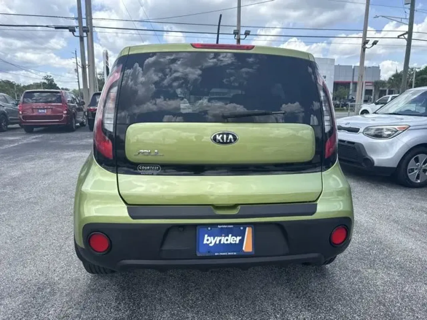2017 Kia Soul (KNDJN2A29H7) with an Other engine, AUTOMATIC transmission, located at 1285 Cassat Ave, Jacksonville, FL, 32205, (904) 425-3000, 30.299780, -81.732430 - KBB.com 10 Coolest New Cars Under $18,000. Boasts 30 Highway MPG and 25 City MPG! This Kia Soul boasts a Regular Unleaded I-4 1.6 L/97 engine powering this Automatic transmission. CARPETED FLOOR MATS, CARGO NET, BLACK, CLOTH SEAT TRIM.*This Kia Soul Comes Equipped with These Options *ALIEN II, Wheel - Photo#4