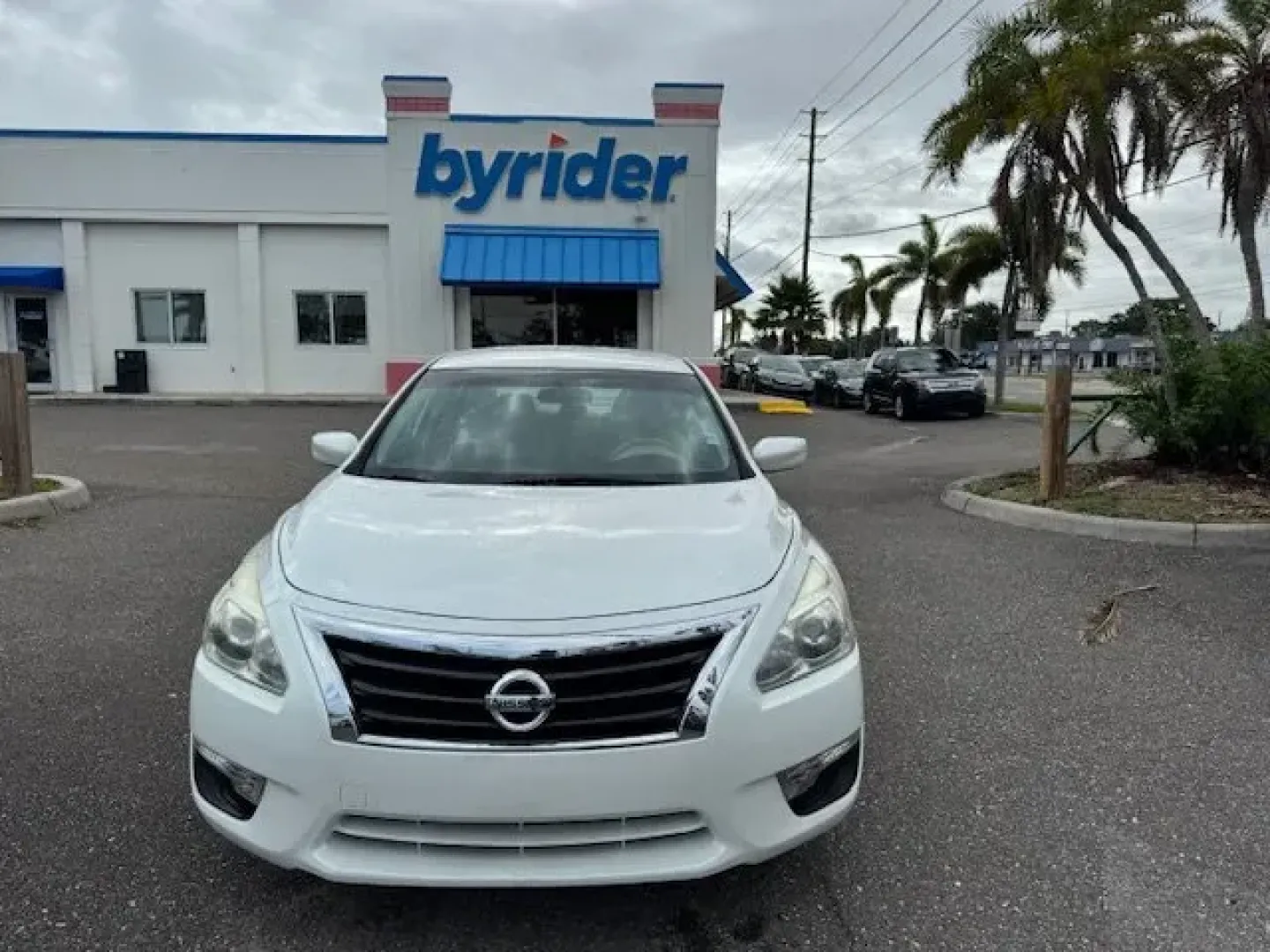 2015 Nissan Altima (1N4AL3AP3FC) with an Other engine, AUTOMATIC transmission, located at 7701 Park Blvd., Pinellas Park, FL, 33781, (727) 369-7777, 27.839552, -82.747284 - IIHS Top Safety Pick, Top Safety Pick+. Only 86,228 Miles! Boasts 38 Highway MPG and 27 City MPG! This Nissan Altima delivers a Regular Unleaded I-4 2.5 L/152 engine powering this Variable transmission. PEARL WHITE, BEIGE, CLOTH SEAT TRIM, [X01] POWER DRIVER SEAT PACKAGE -inc: 6-Way Power Driver Sea - Photo#2
