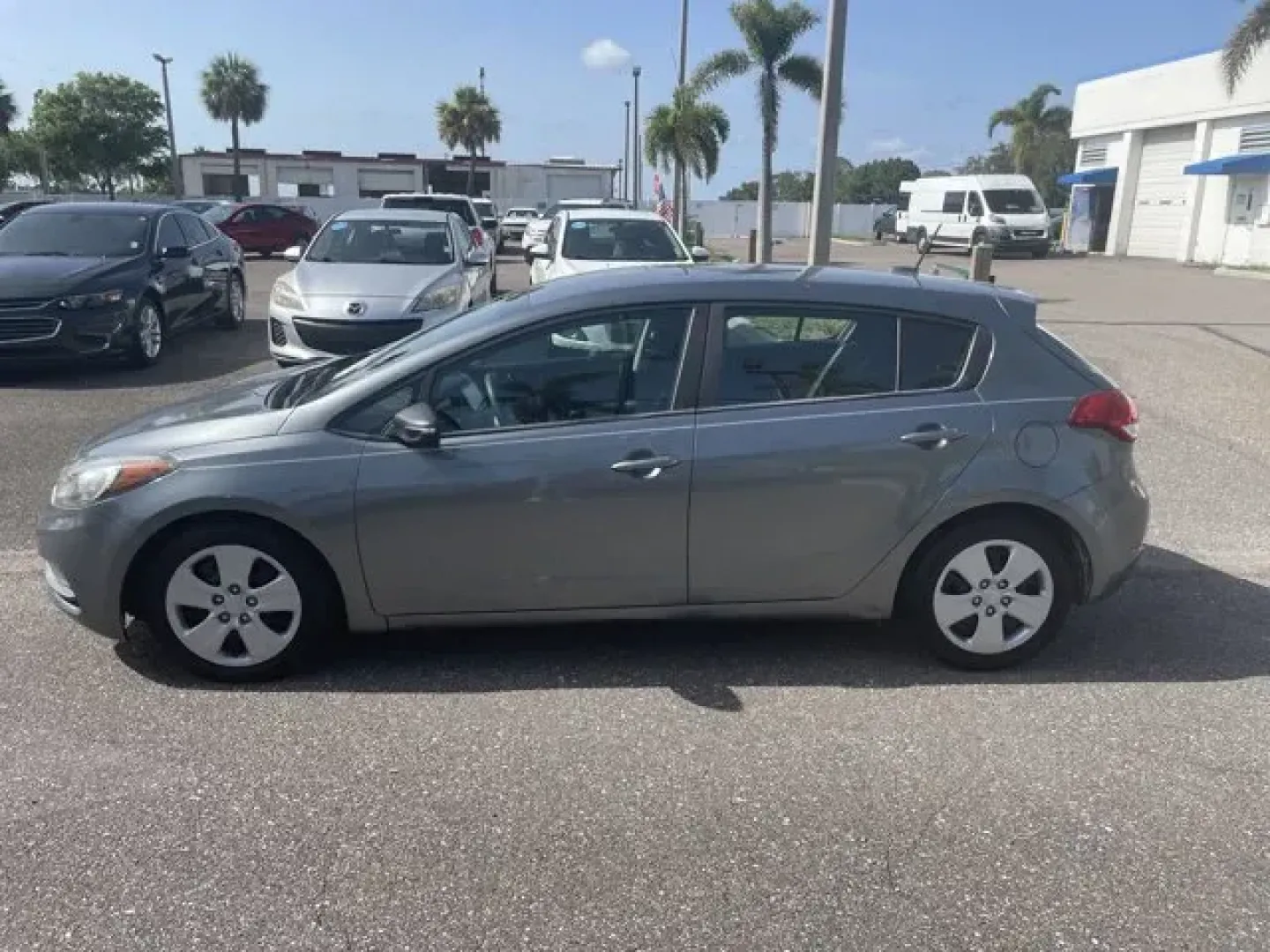 2016 Kia Forte 5-Door (KNAFK5A87G5) with an Other engine, AUTOMATIC transmission, located at 7701 Park Blvd., Pinellas Park, FL, 33781, (727) 369-7777, 27.839552, -82.747284 - Only 83,480 Miles! Boasts 33 Highway MPG and 25 City MPG! This Kia Forte 5-Door delivers a Regular Unleaded I-4 2.0 L/122 engine powering this Automatic transmission. CARPETED FLOOR MATS, BLACK, KNIT and WOVEN CLOTH SEAT TRIM, AUTO-DIMMING MIRROR -inc: compass and HomeLink.* This Kia Forte 5-Door - Photo#3