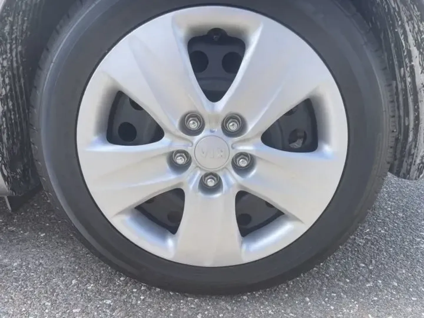 2016 Kia Forte 5-Door (KNAFK5A87G5) with an Other engine, AUTOMATIC transmission, located at 7701 Park Blvd., Pinellas Park, FL, 33781, (727) 369-7777, 27.839552, -82.747284 - Only 83,480 Miles! Boasts 33 Highway MPG and 25 City MPG! This Kia Forte 5-Door delivers a Regular Unleaded I-4 2.0 L/122 engine powering this Automatic transmission. CARPETED FLOOR MATS, BLACK, KNIT and WOVEN CLOTH SEAT TRIM, AUTO-DIMMING MIRROR -inc: compass and HomeLink.* This Kia Forte 5-Door - Photo#6