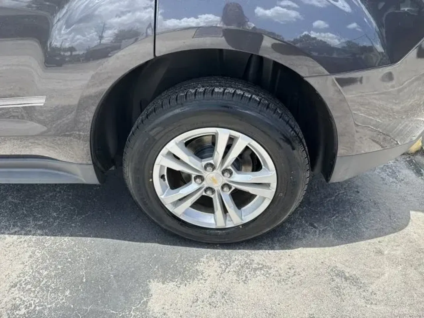 2016 Chevrolet Equinox (2GNALCEK2G6) with an Other engine, AUTOMATIC transmission, located at 1285 Cassat Ave, Jacksonville, FL, 32205, (904) 425-3000, 30.299780, -81.732430 - IIHS Top Safety Pick. Boasts 32 Highway MPG and 22 City MPG! This Chevrolet Equinox delivers a Gas I4 2.4/145 engine powering this Automatic transmission. WHEELS, 17 (43.2 CM) ALUMINUM, TUNGSTEN METALLIC, TRANSMISSION, 6-SPEED AUTOMATIC WITH OVERDRIVE (STD).*This Chevrolet Equinox Comes Equipped wit - Photo#6