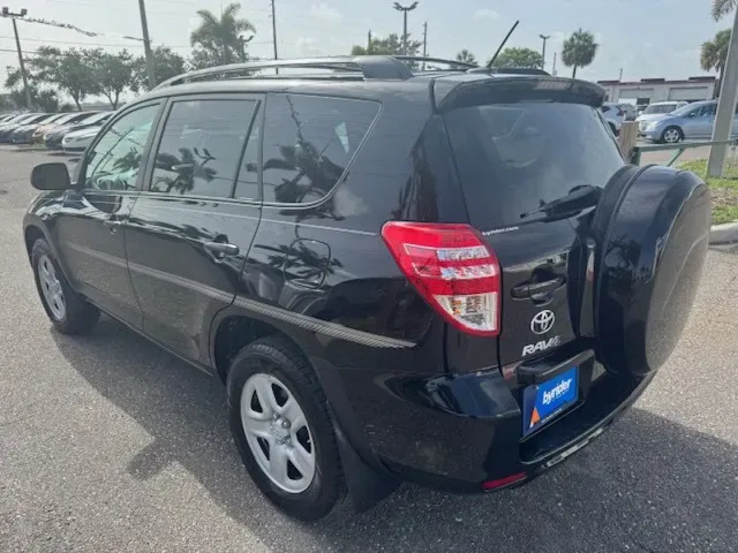 2011 Toyota RAV4 (2T3ZF4DV6BW) with an Other engine, AUTOMATIC transmission, located at 7701 Park Blvd., Pinellas Park, FL, 33781, (727) 369-7777, 27.839552, -82.747284 - KBB.com 10 Best Used Family Cars Under $15,000. Only 138,292 Miles! Boasts 28 Highway MPG and 22 City MPG! This Toyota RAV4 delivers a Gas I4 2.5L/152 engine powering this Automatic transmission. Washer-linked variable intermittent windshield wipers, Vehicle stability control (VSC), Traction control - Photo#3